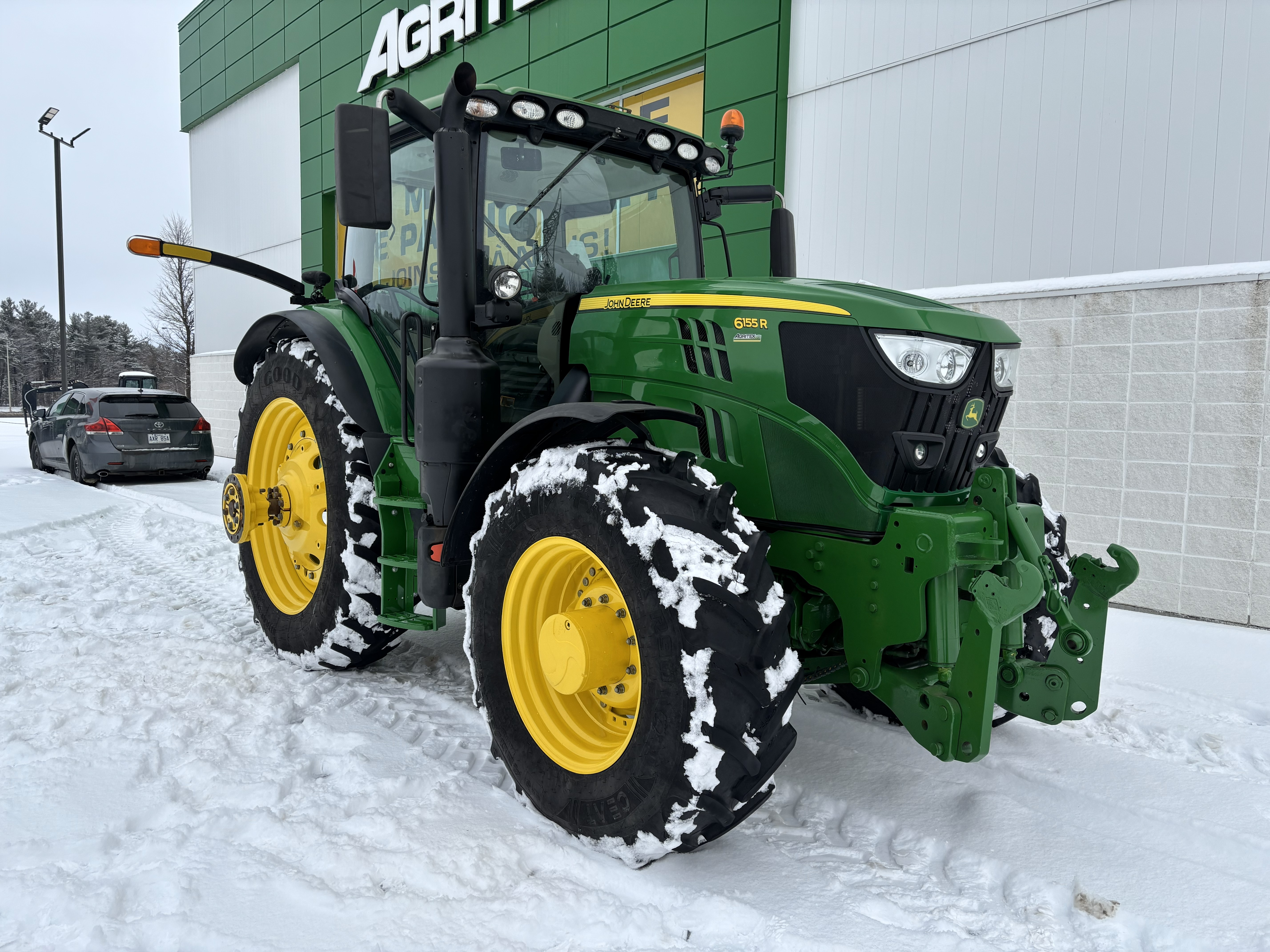 John Deere 6155R FRT HITCH PTO