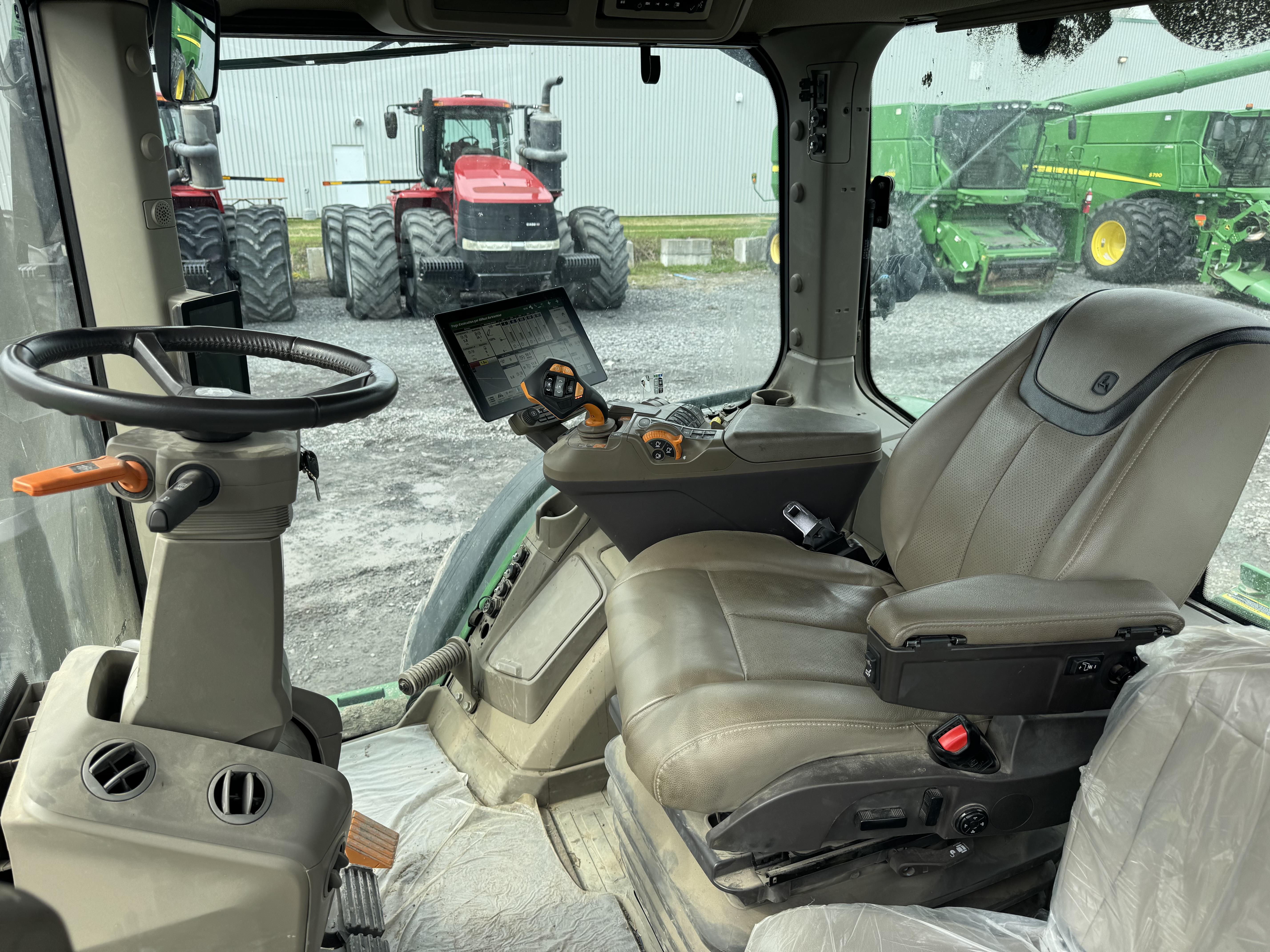 John Deere 8R 230