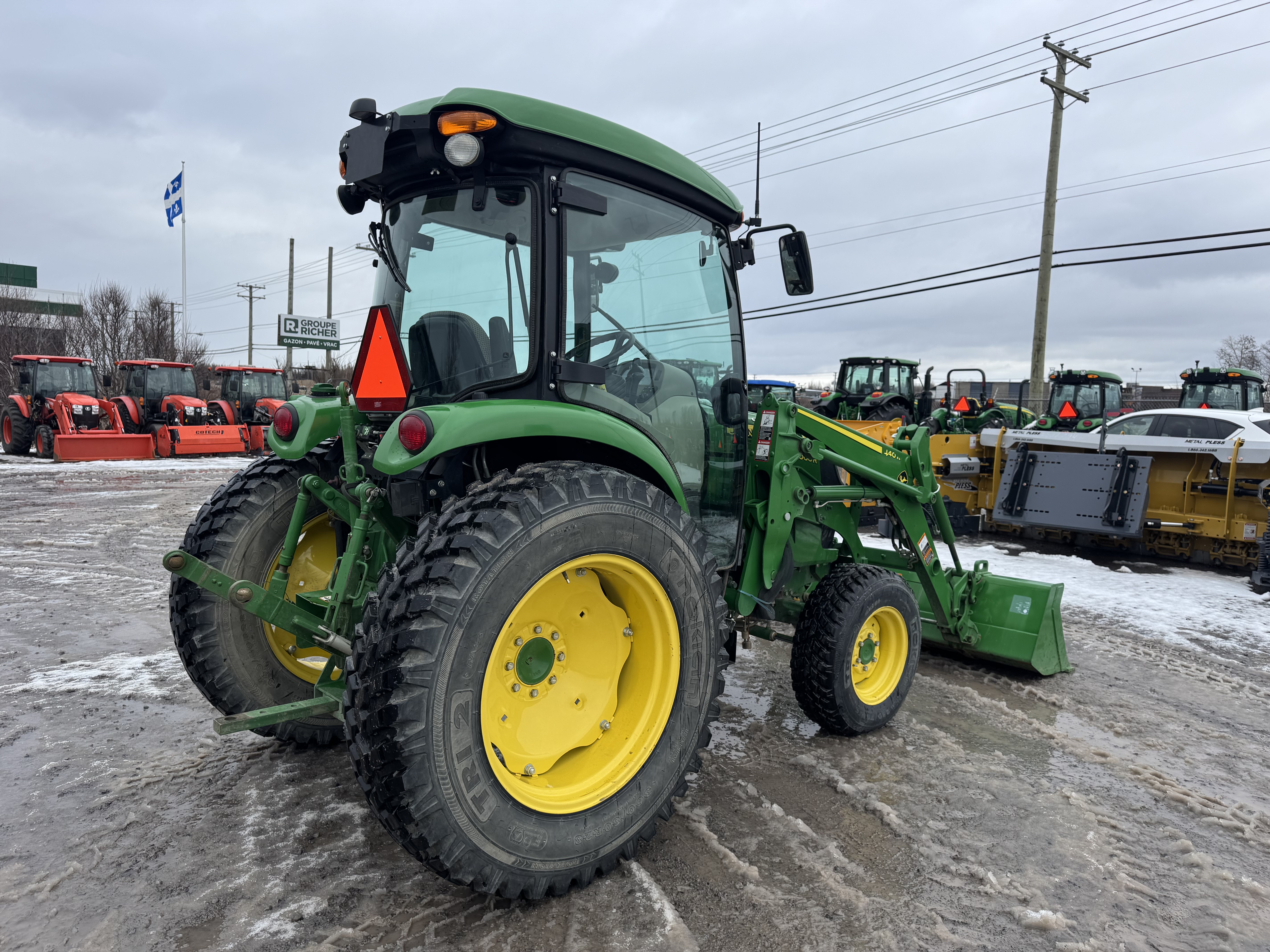 John Deere 4066R