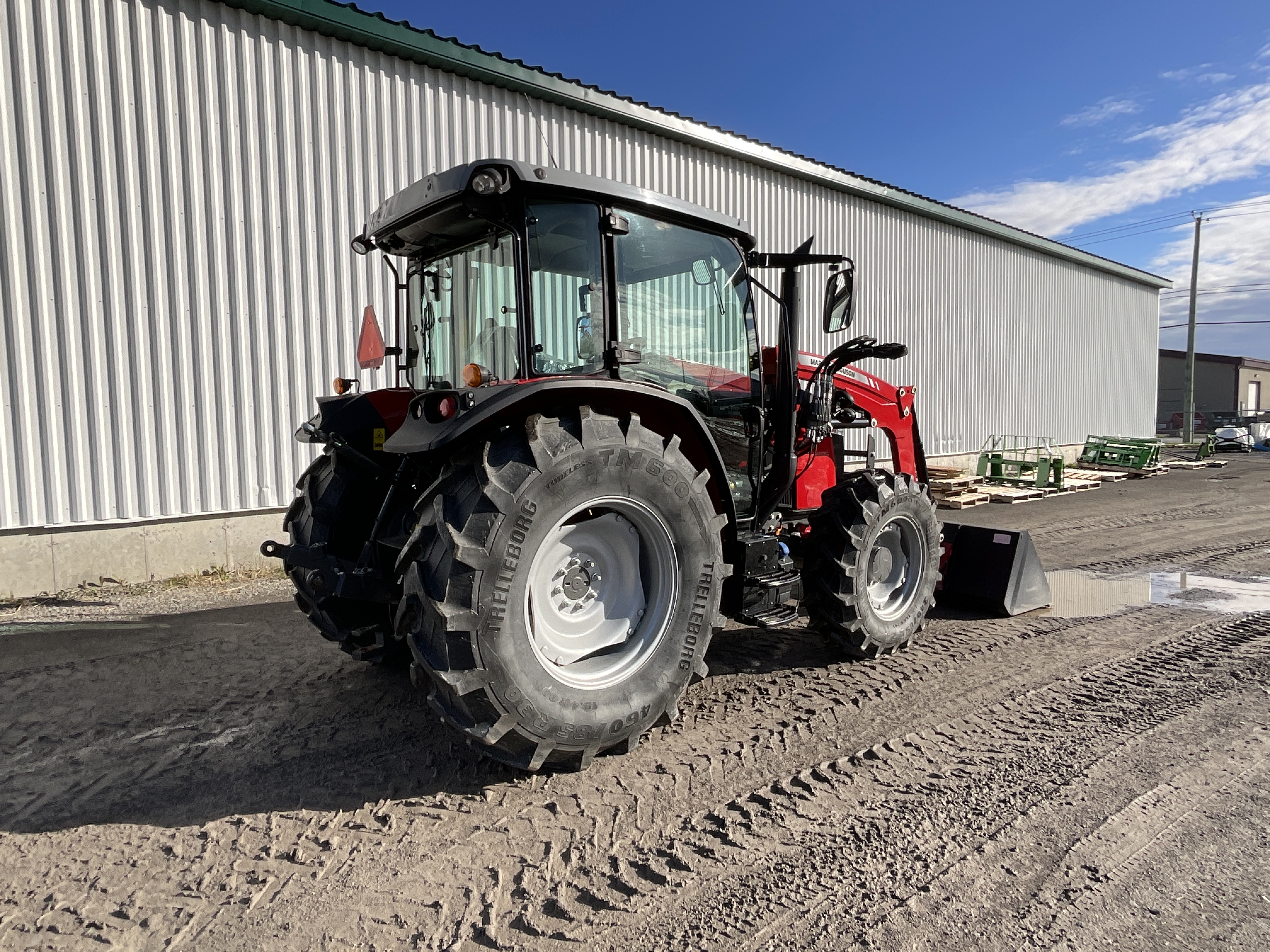 Massey Ferguson 4709