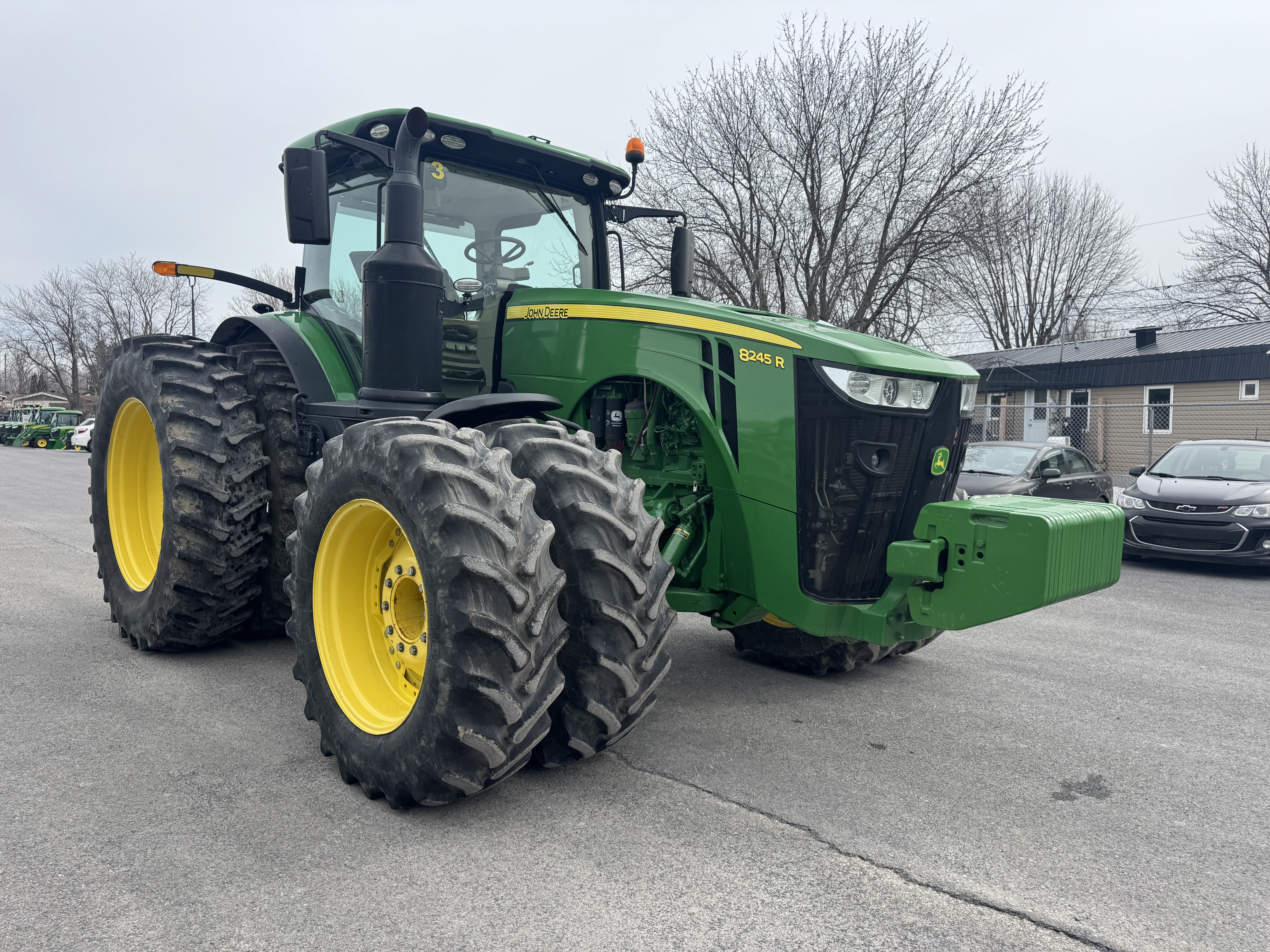 John Deere 8245R