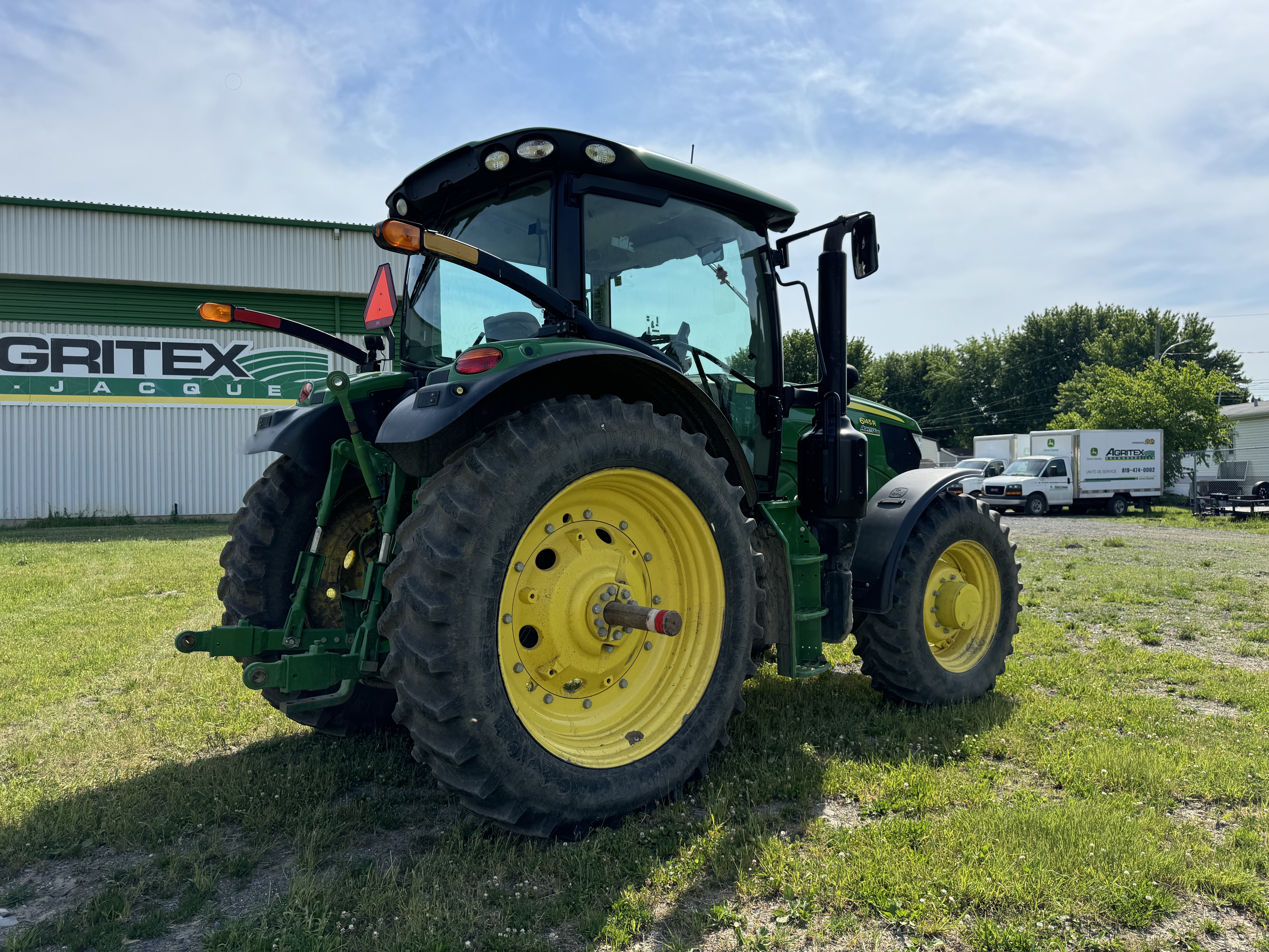 John Deere 6145R 