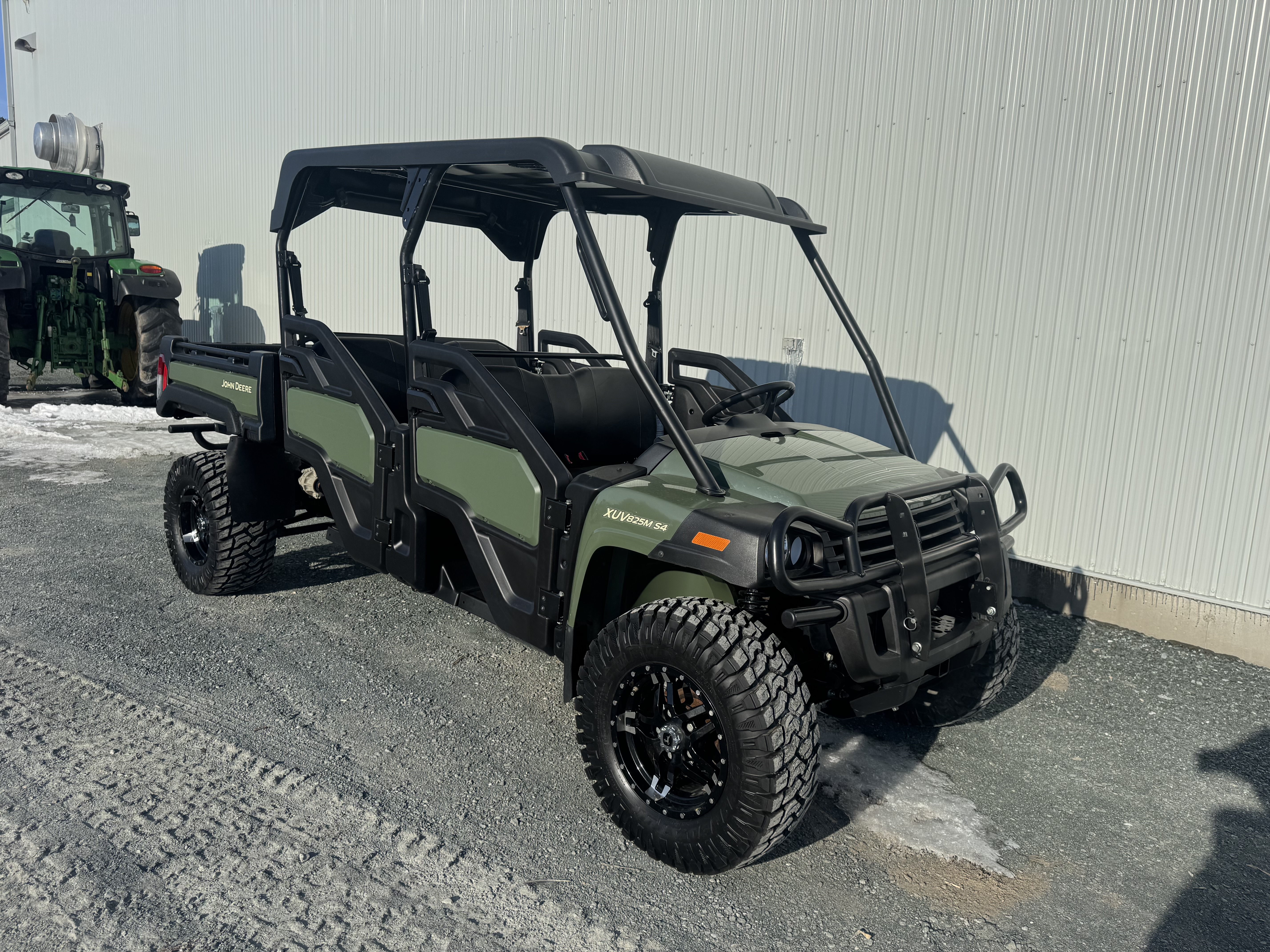 John Deere XUV825M S4 (4 PLACE) 