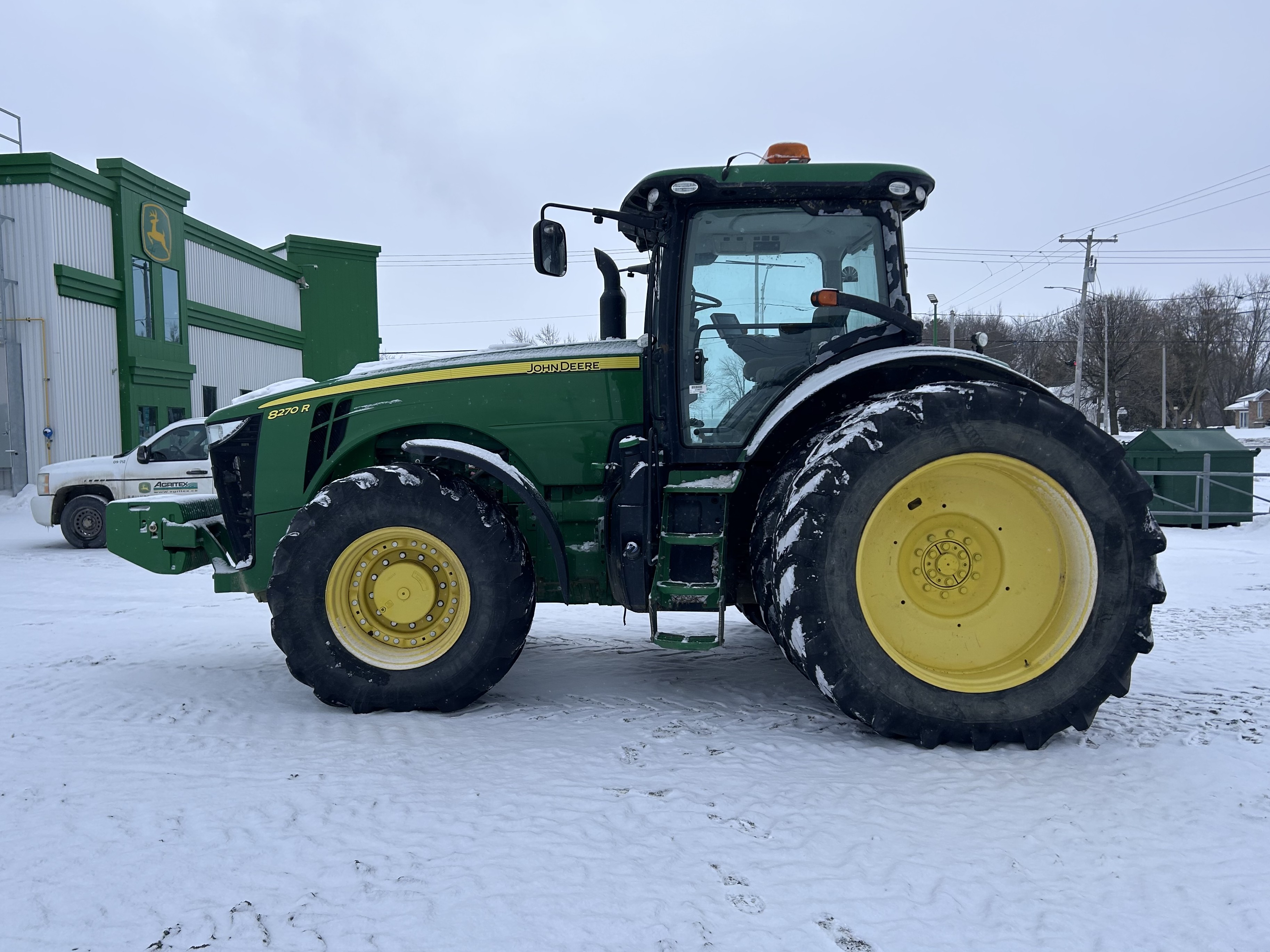John Deere 8270R
