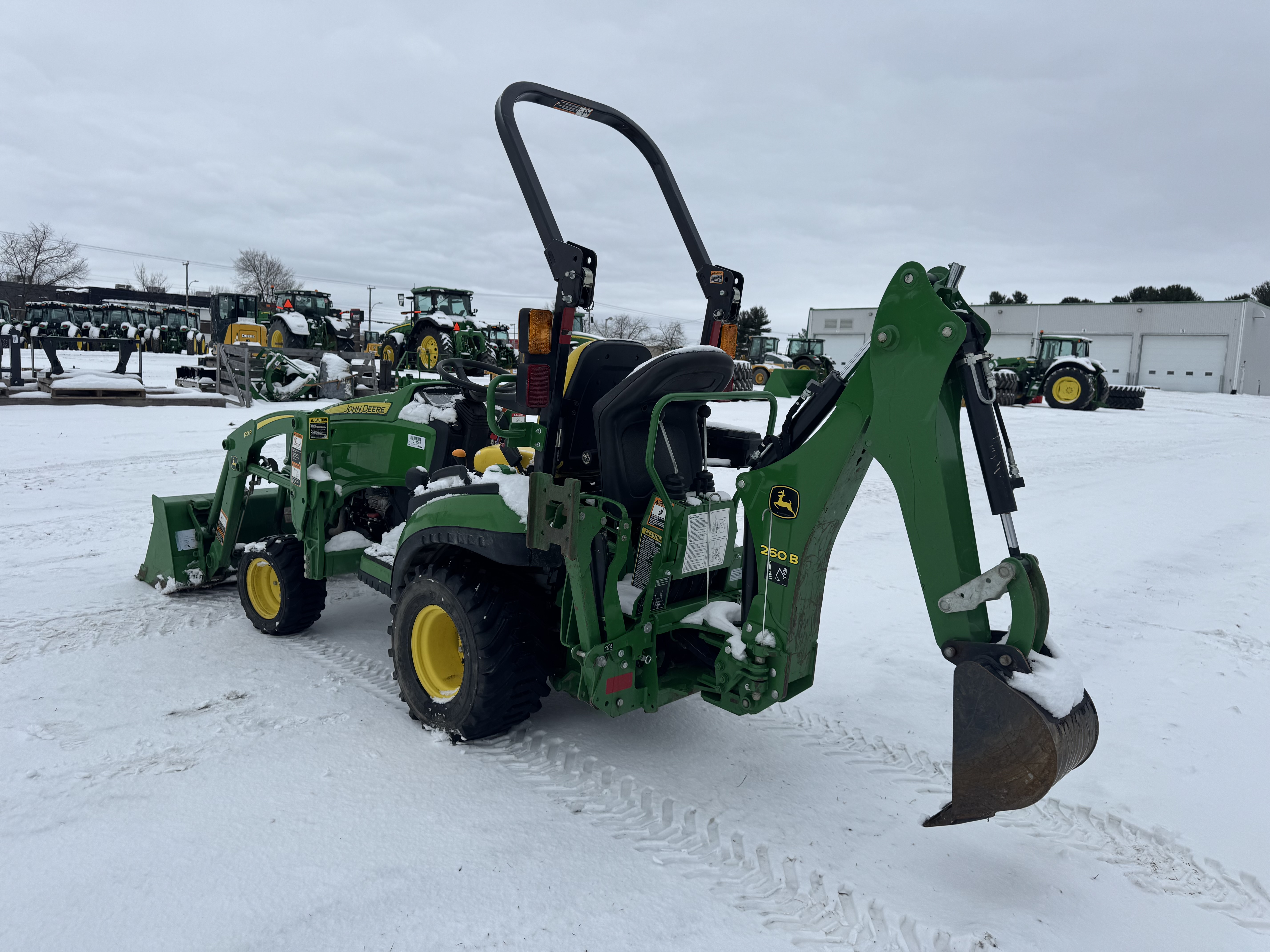 John Deere 1025R TLB