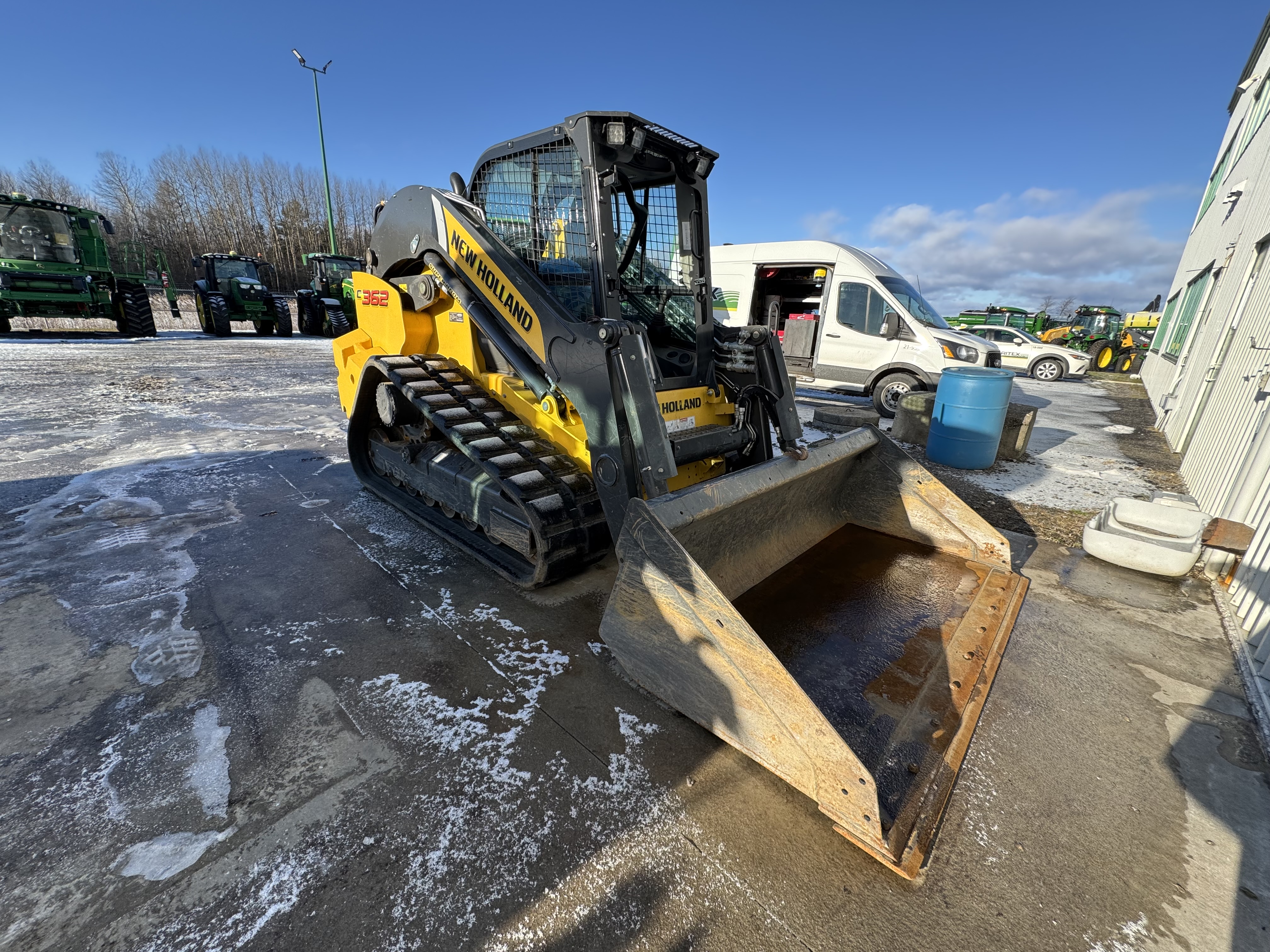 New Holland C362