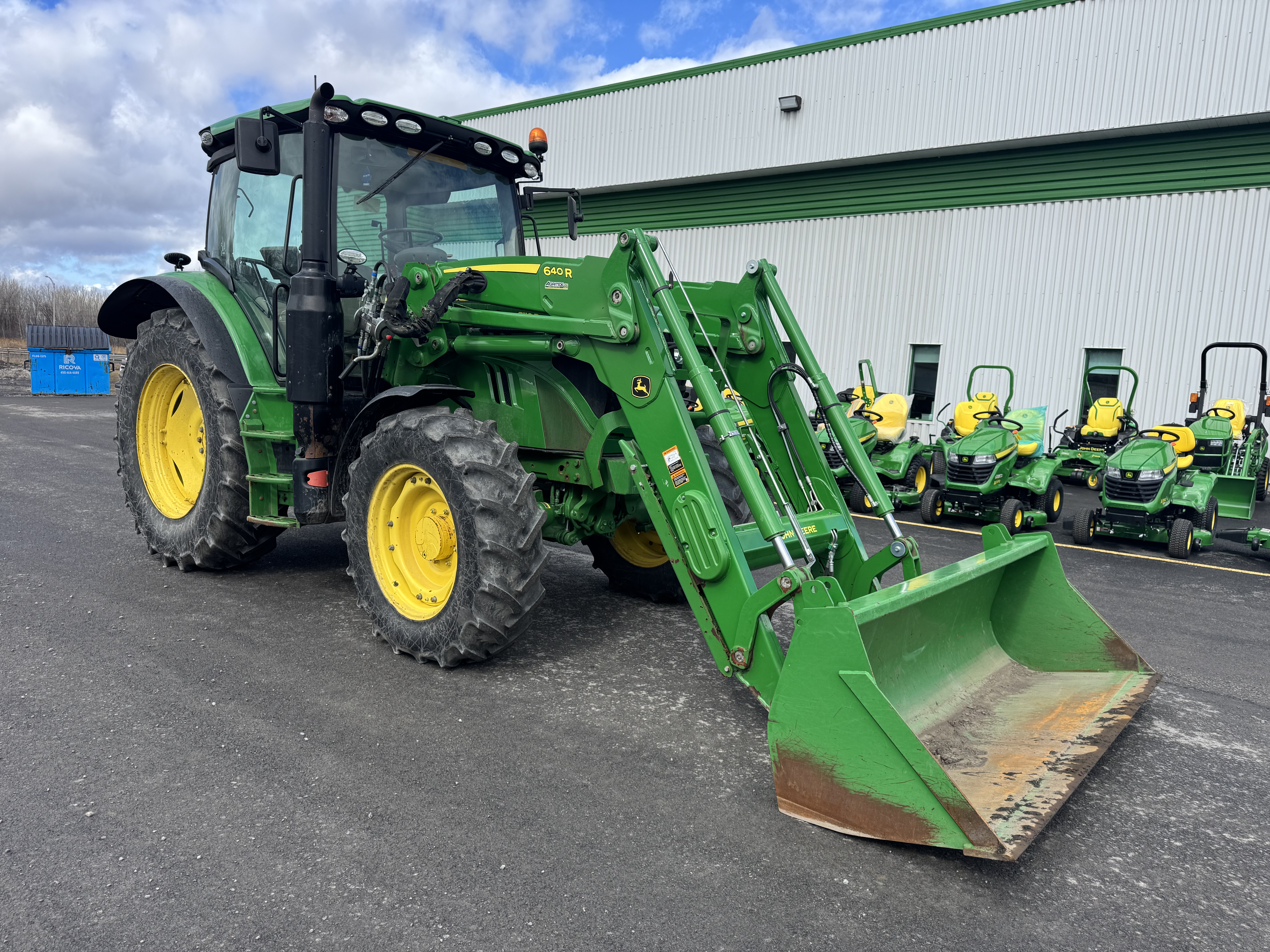 John Deere 6110R