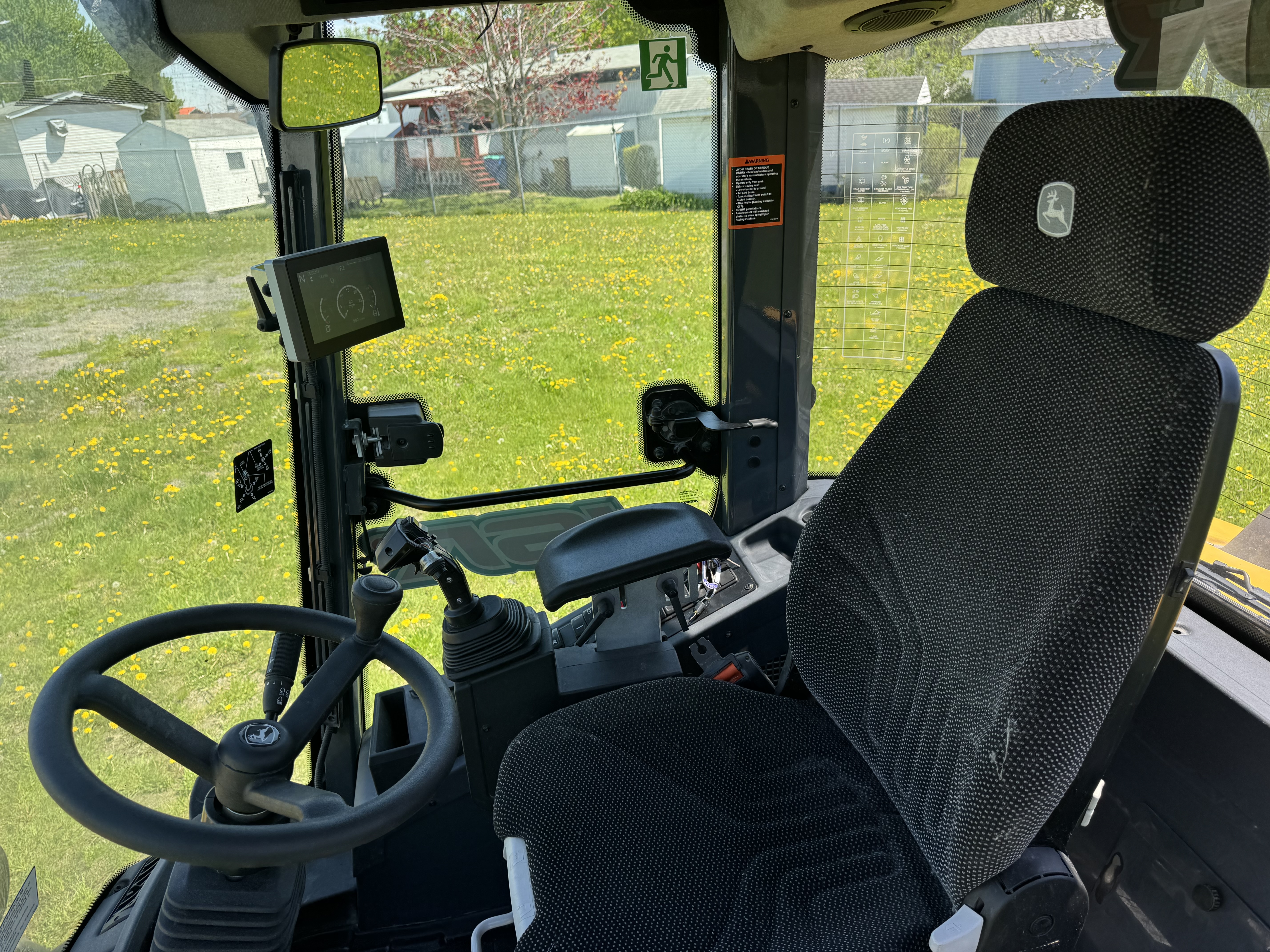 John Deere 244 P