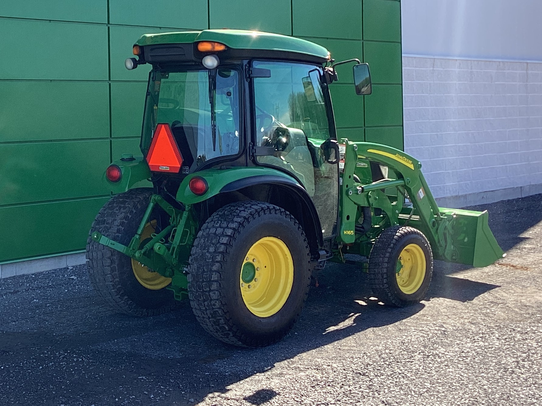 John Deere 3046R LDR