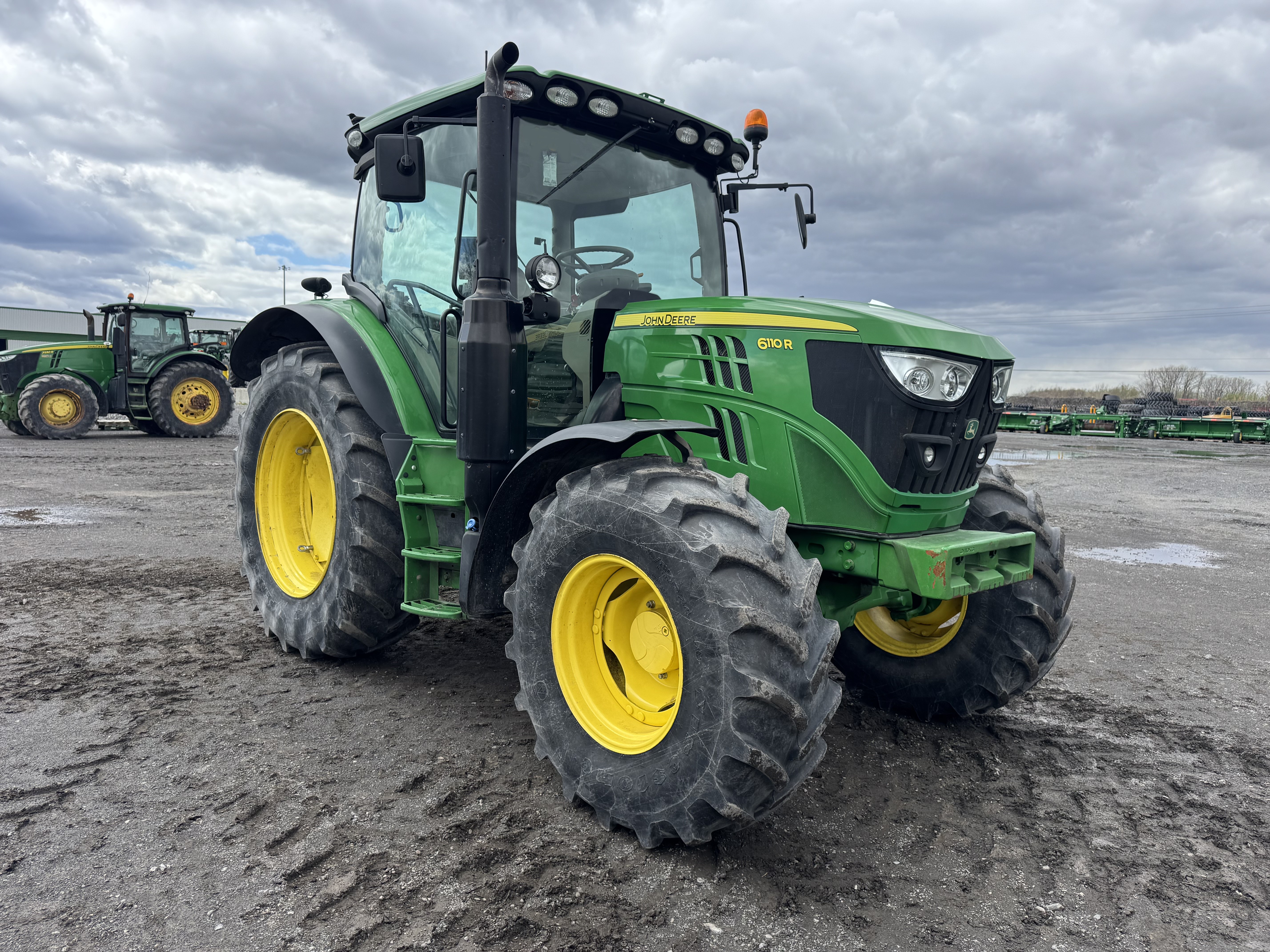 John Deere 6110R