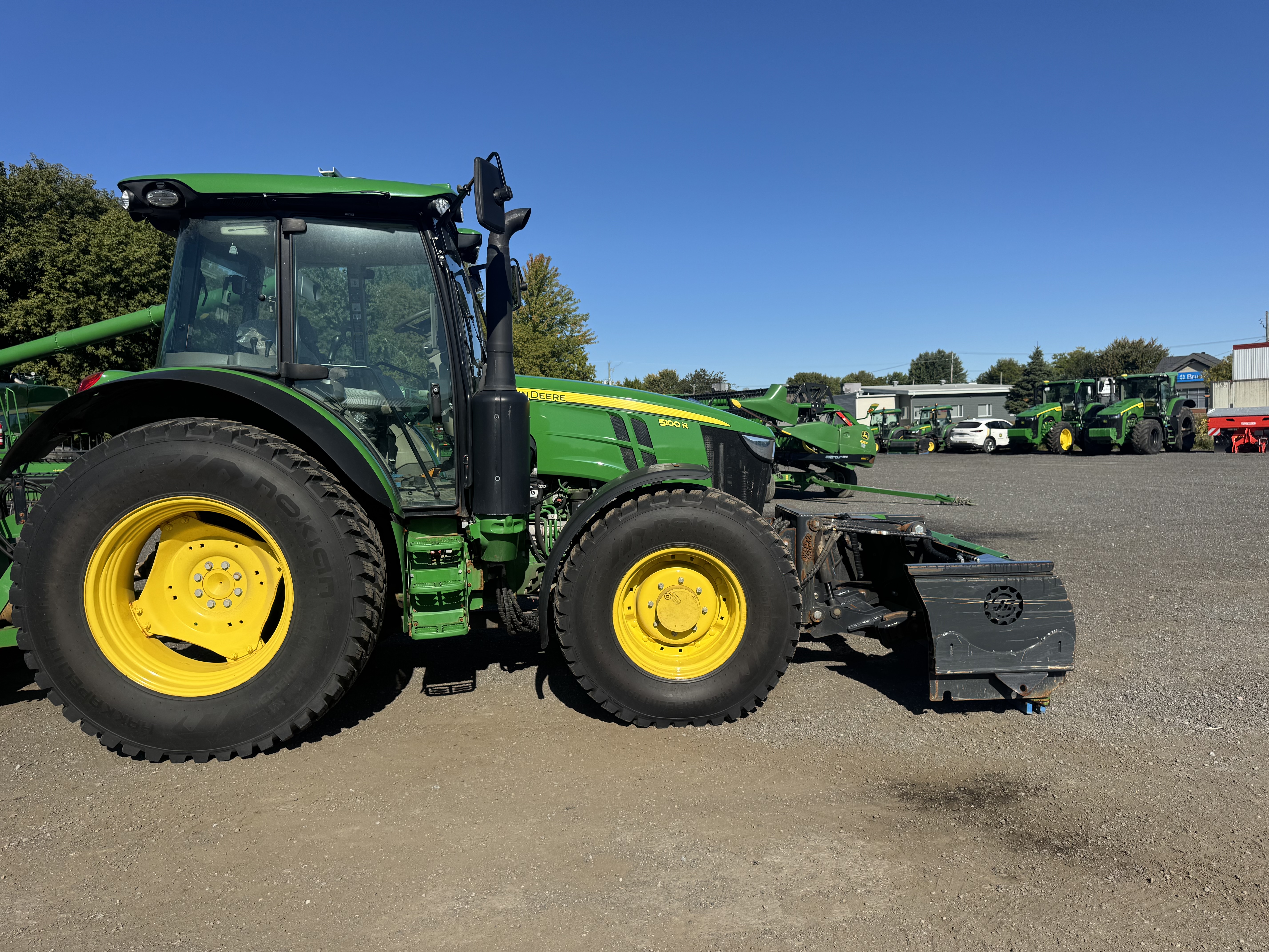 John Deere 5100R NOKIAN JRTX-XP