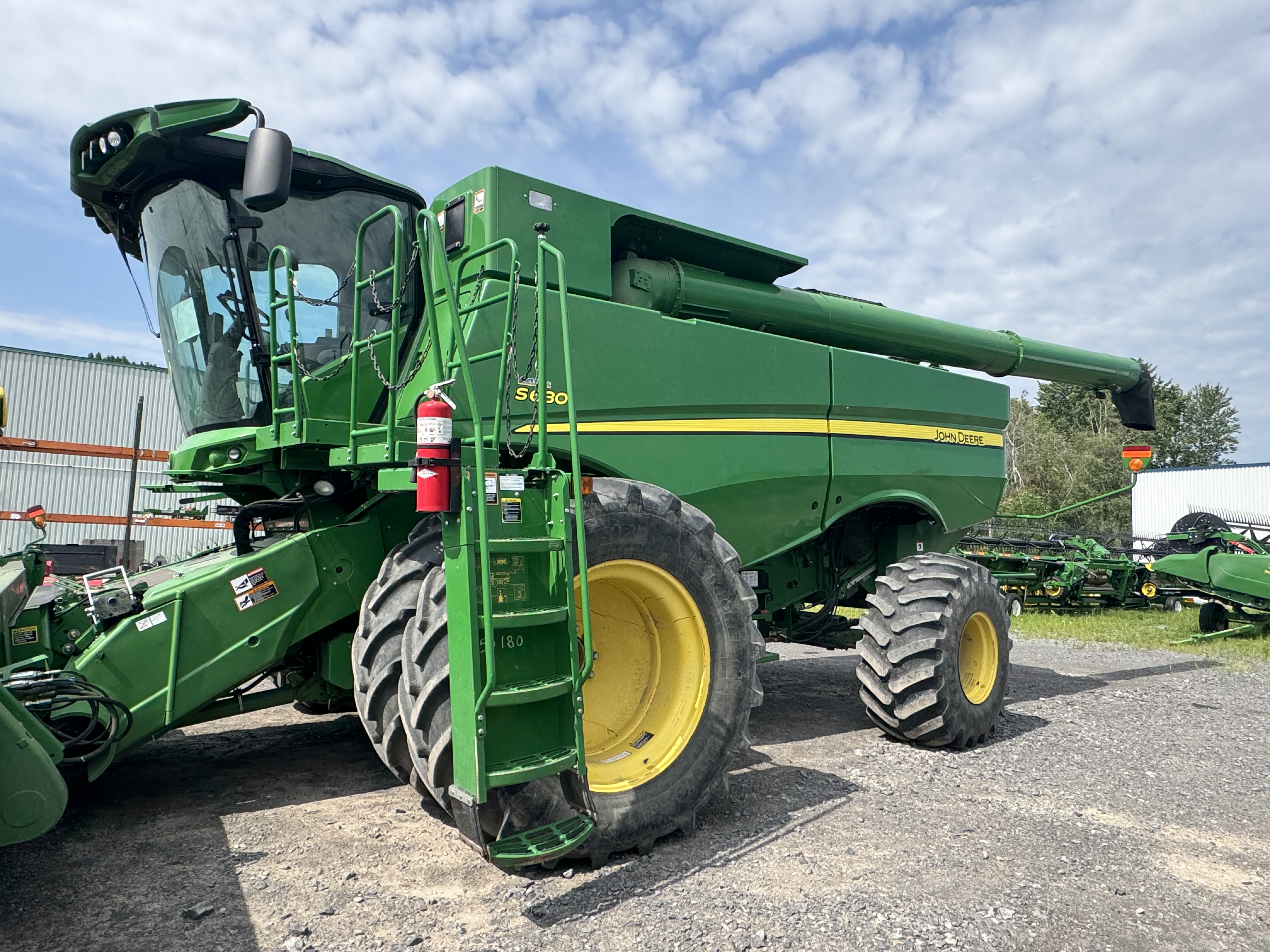 John Deere S680