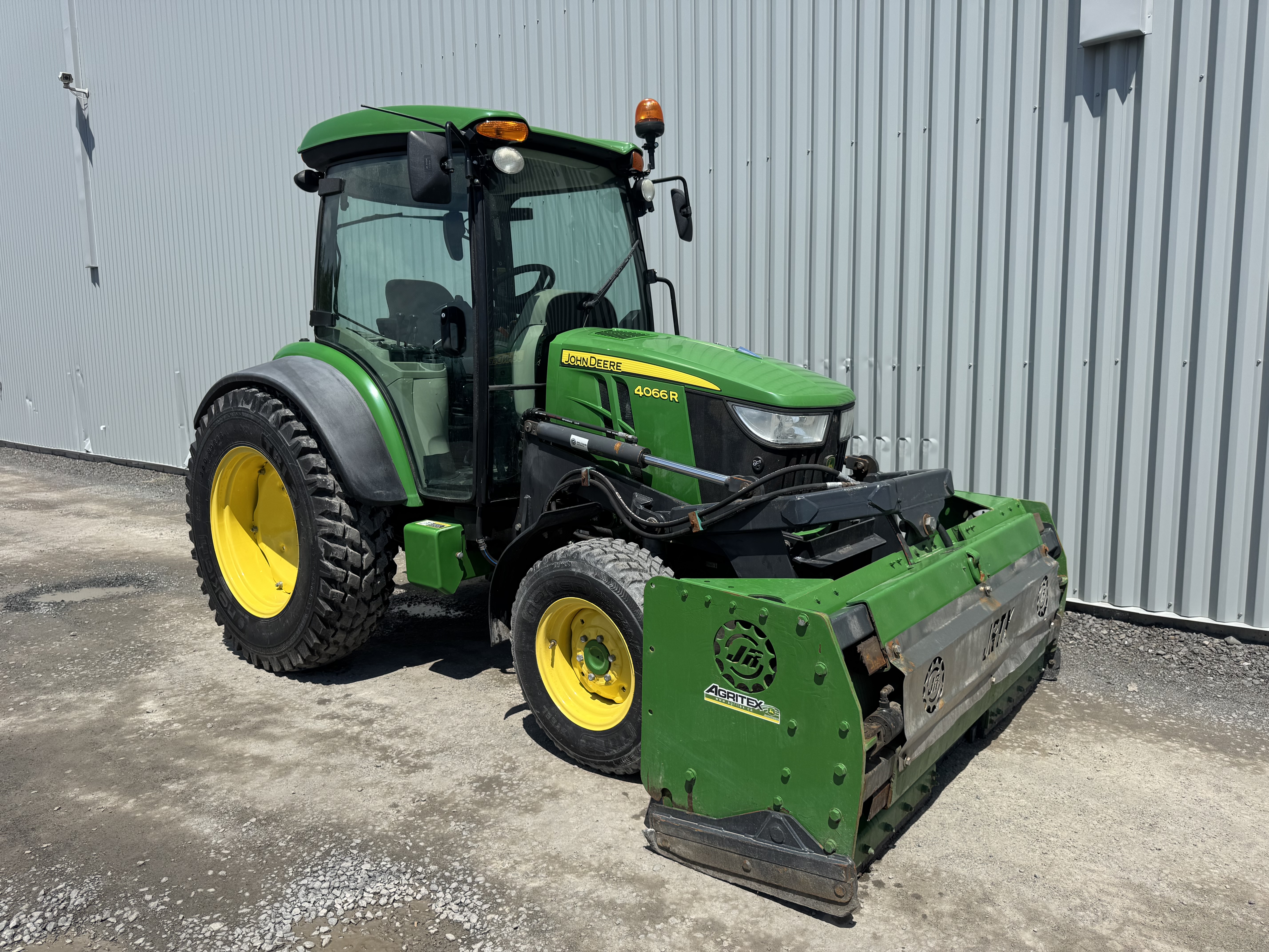 John Deere 4066R NOKIAN JRTX