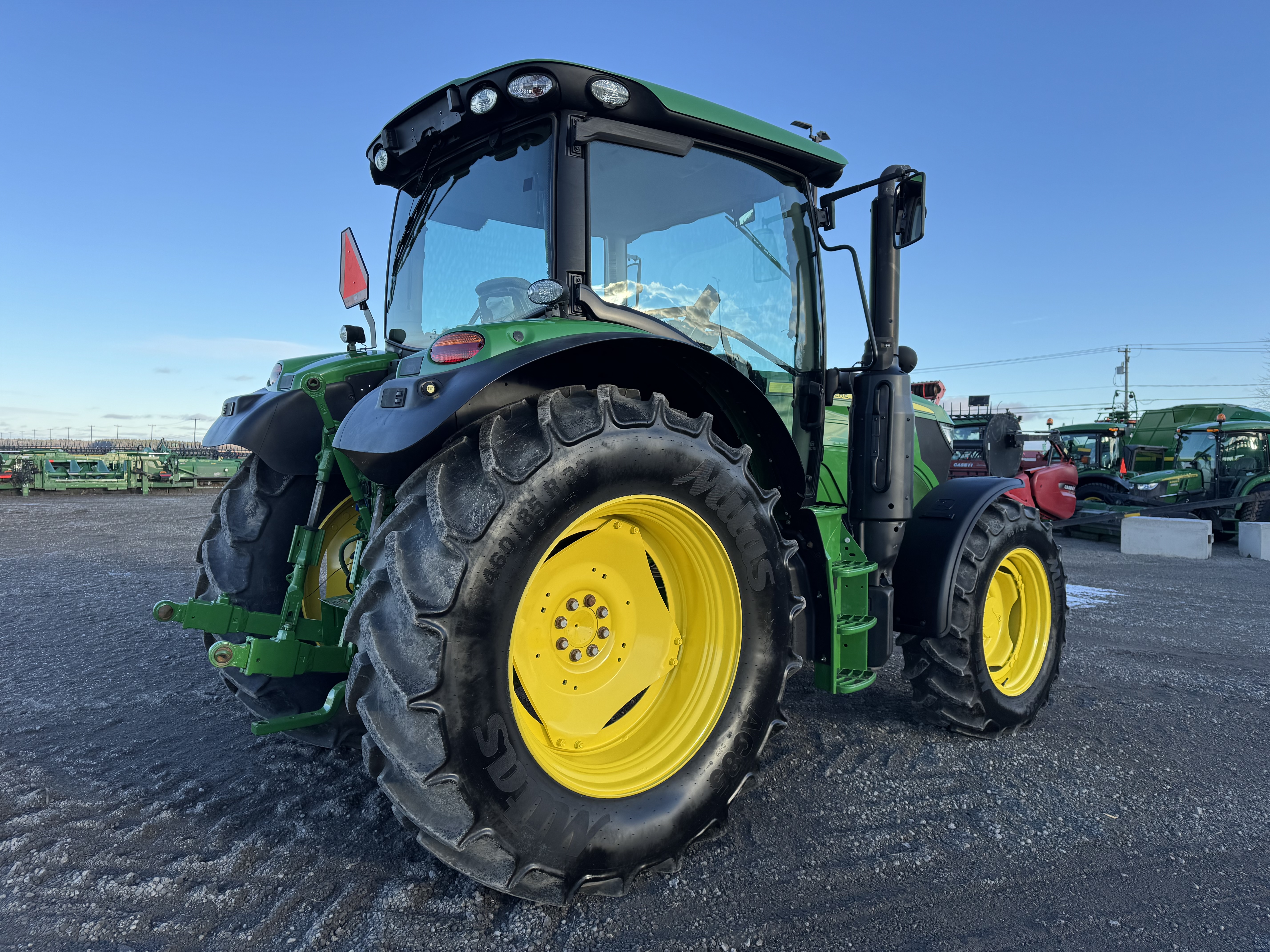 John Deere 6120R