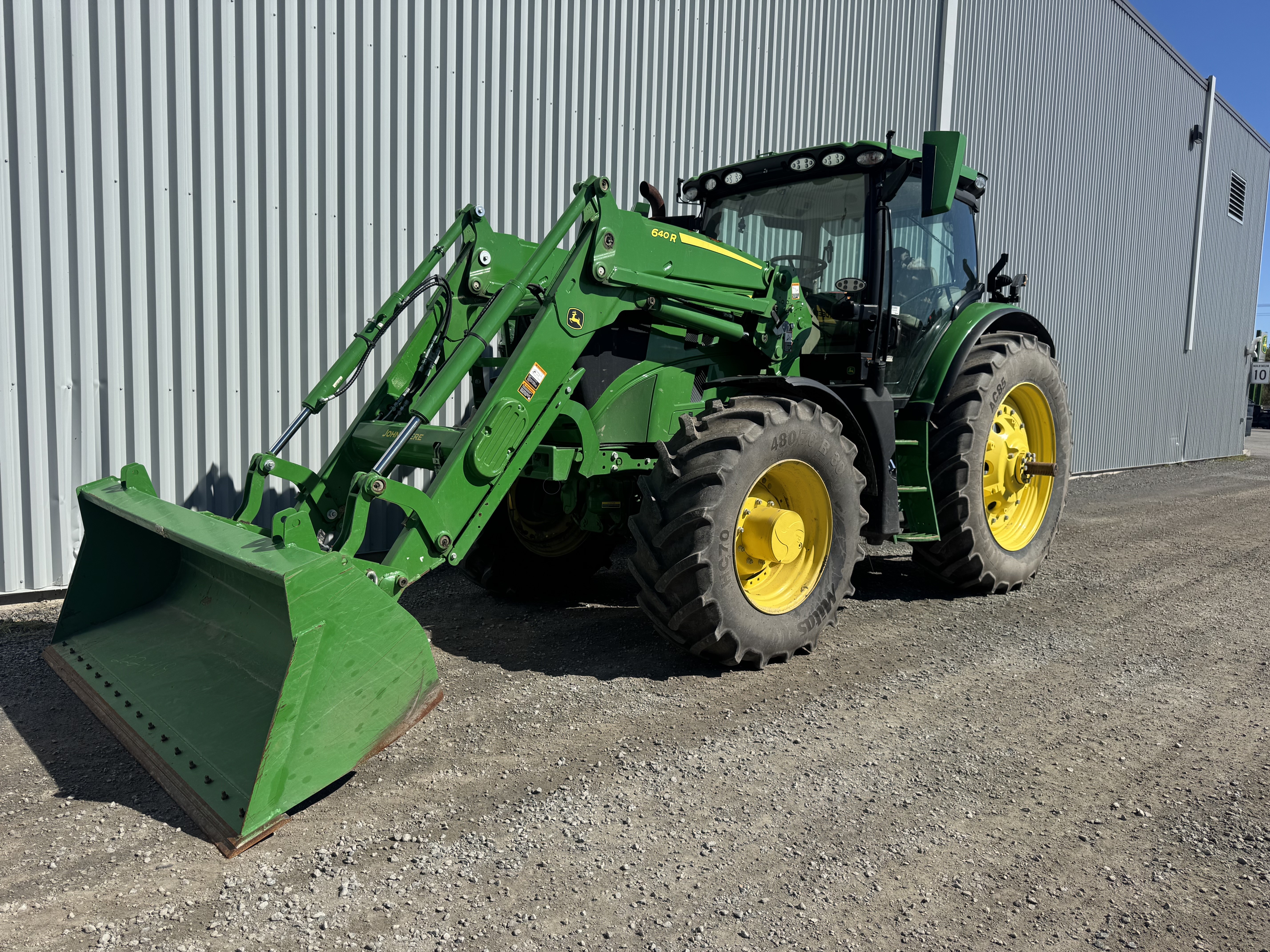 John Deere 6R 145