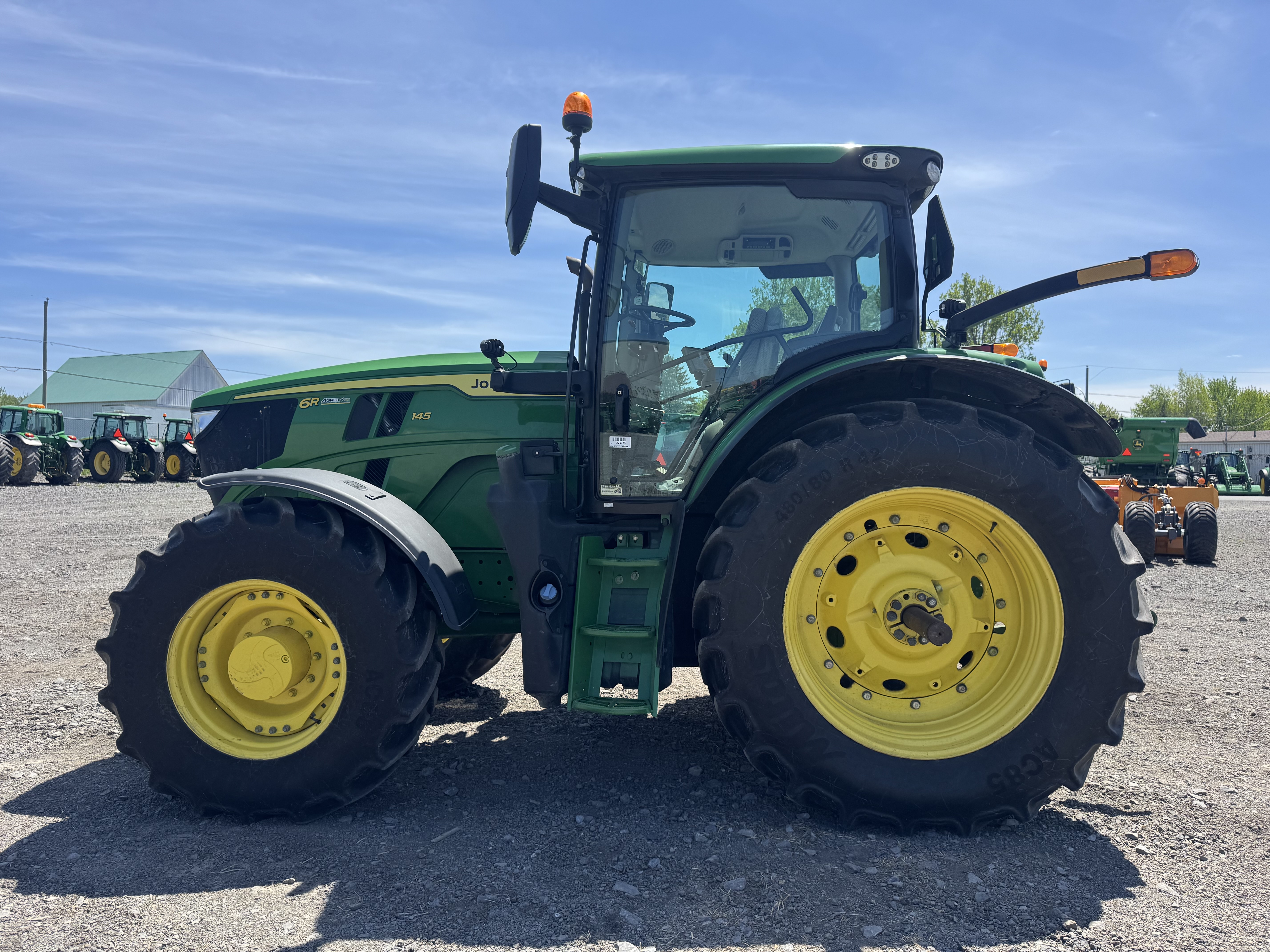 John Deere 6R 145