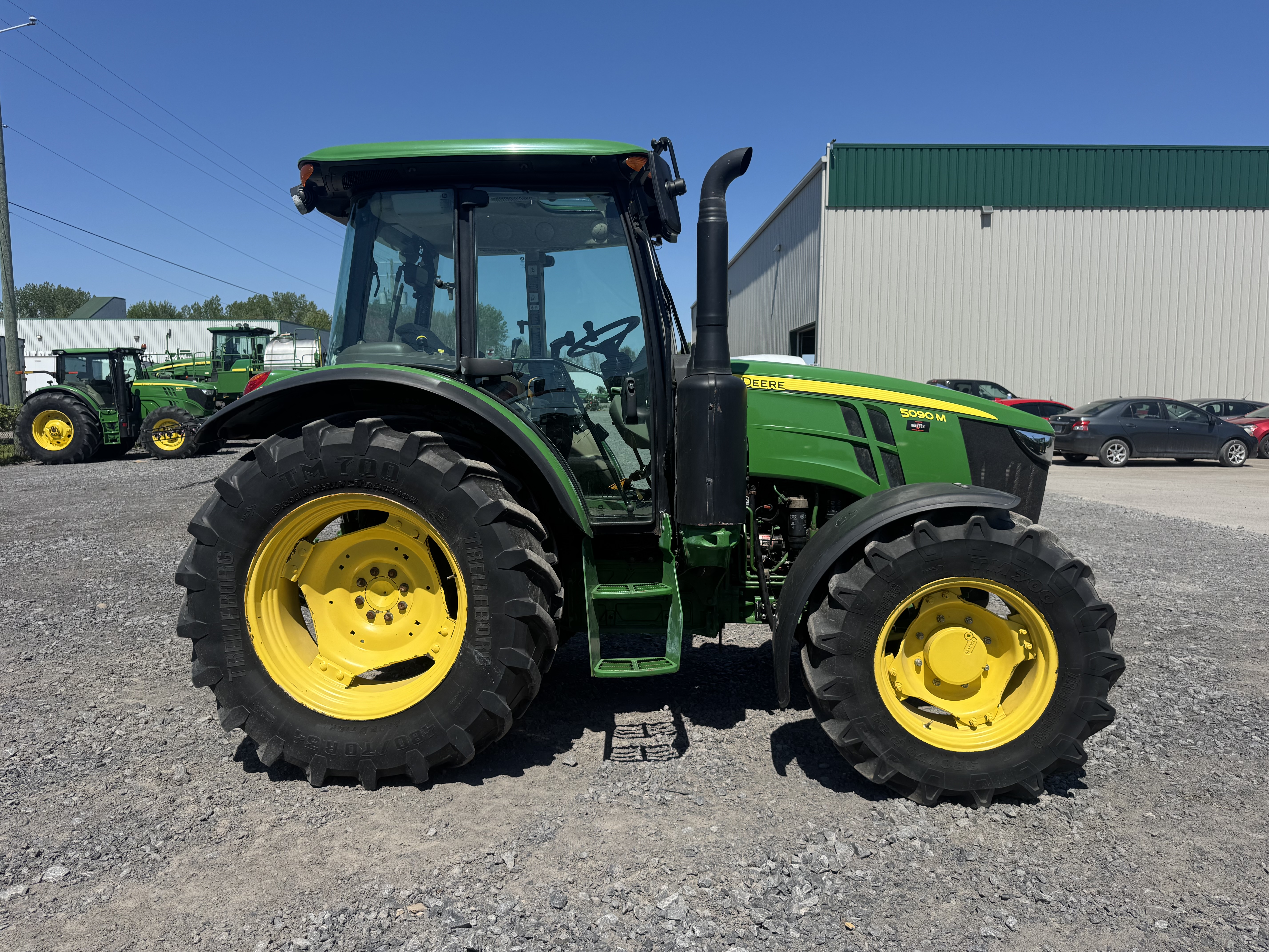 John Deere 5090M