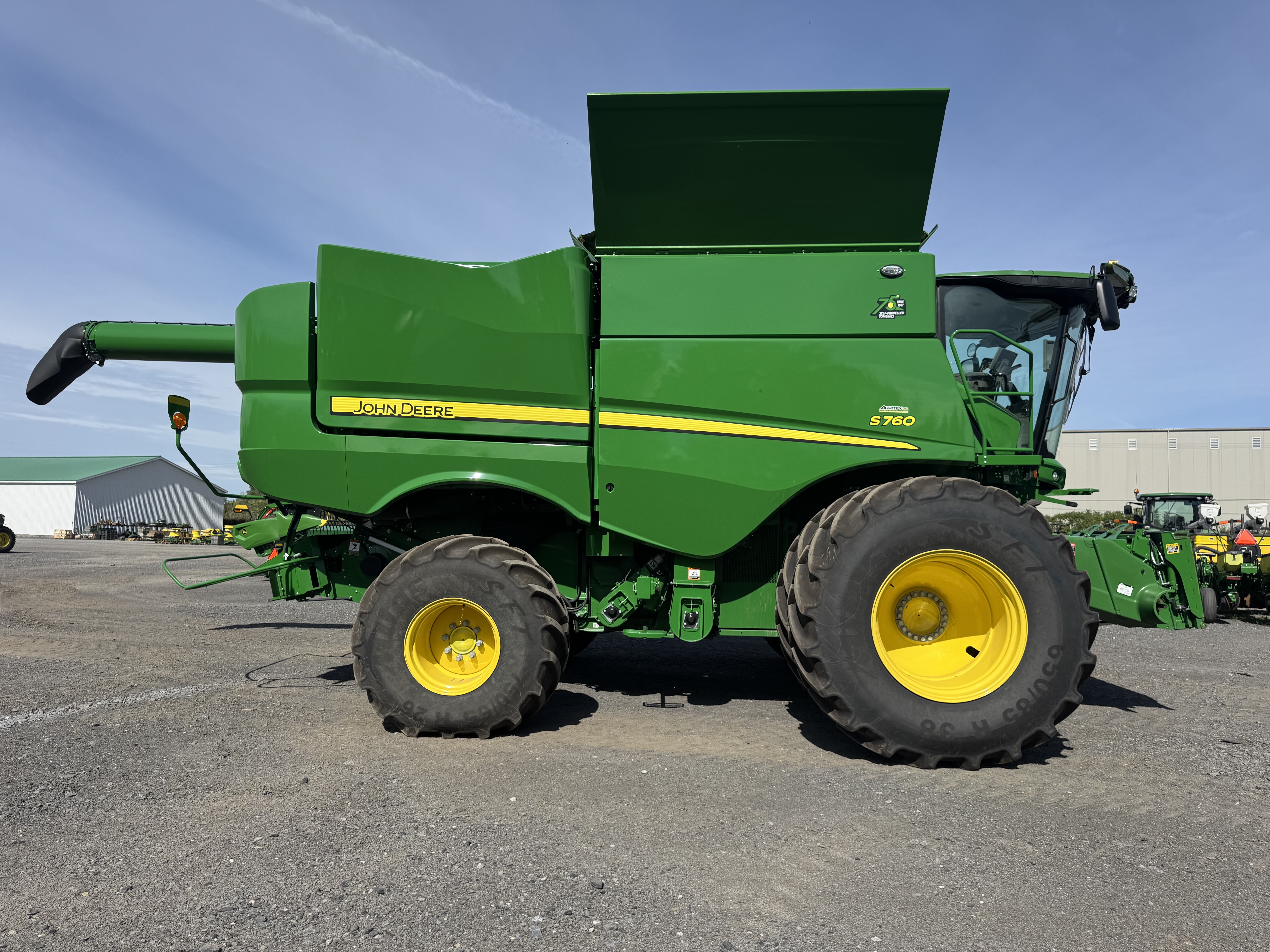 John Deere S760