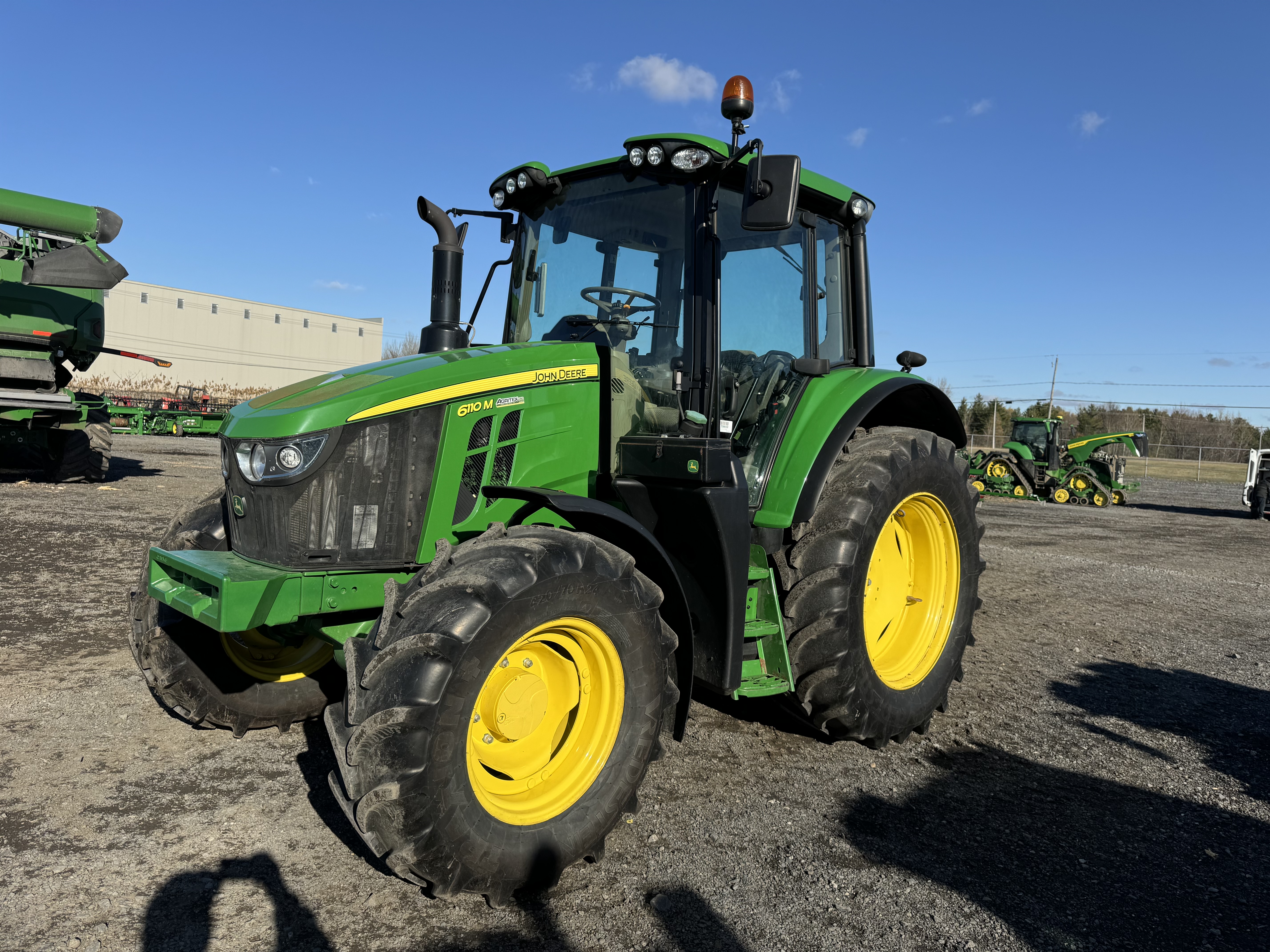 John Deere 6110M