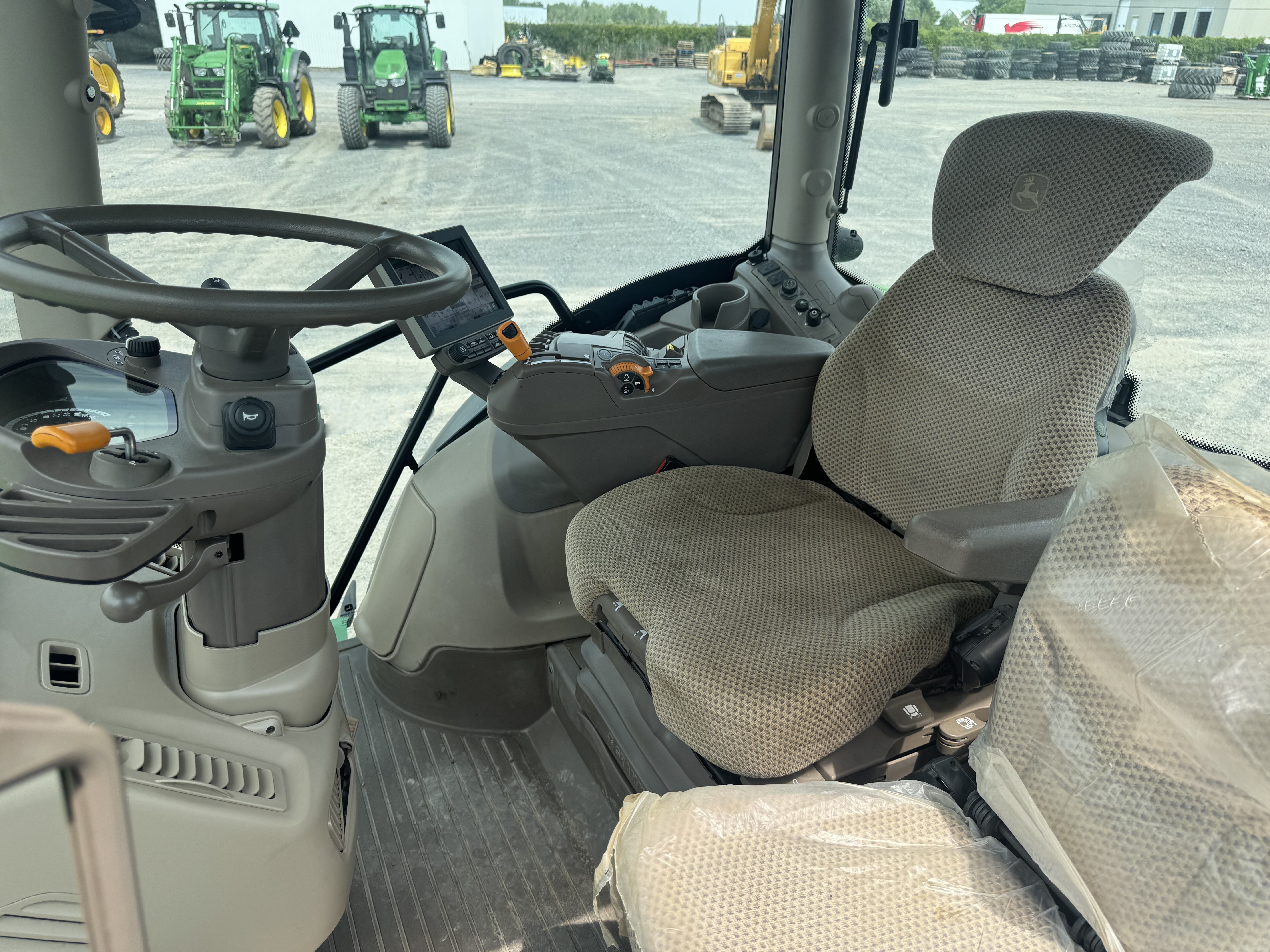John Deere 6110R