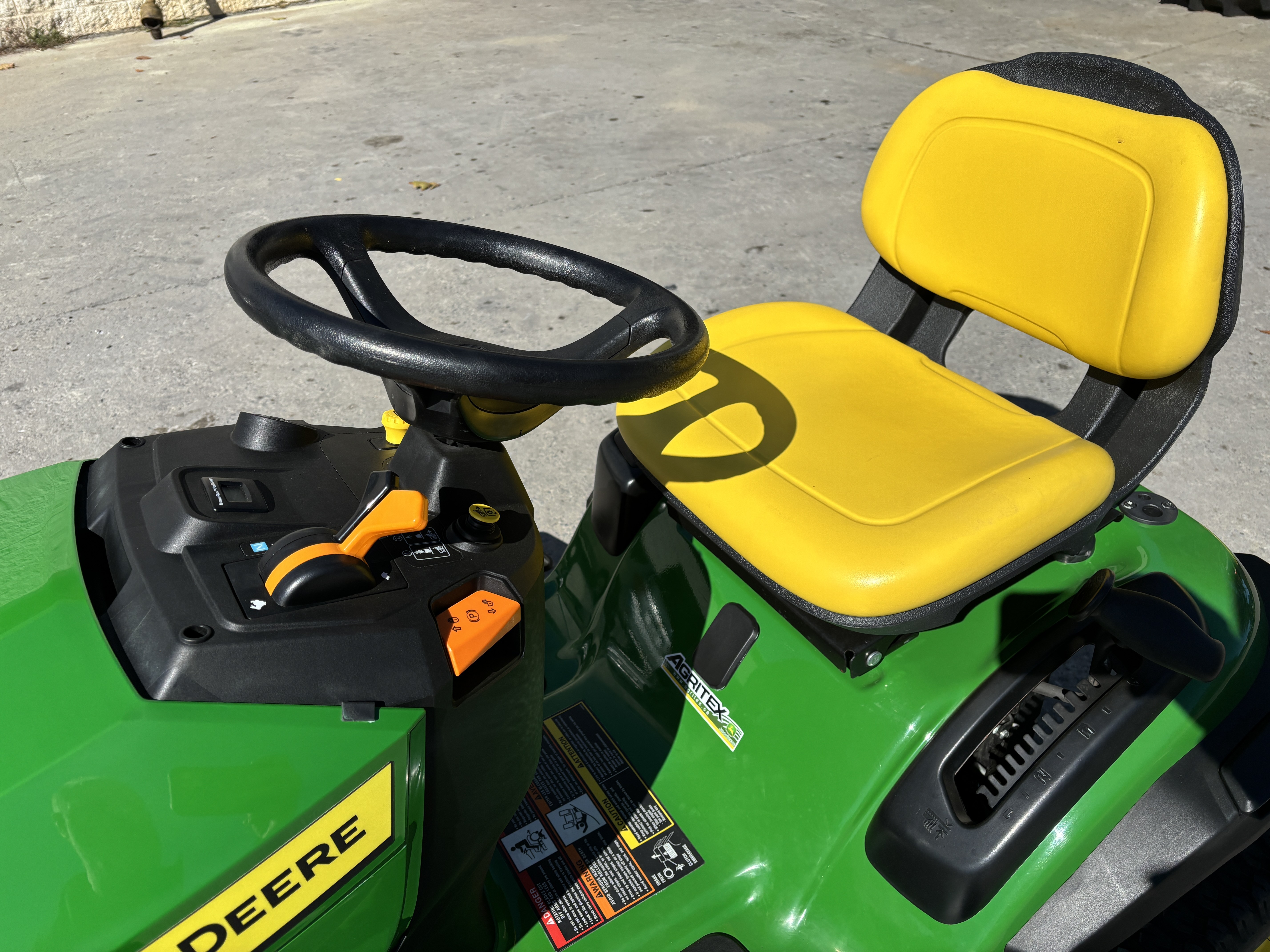 John Deere S240