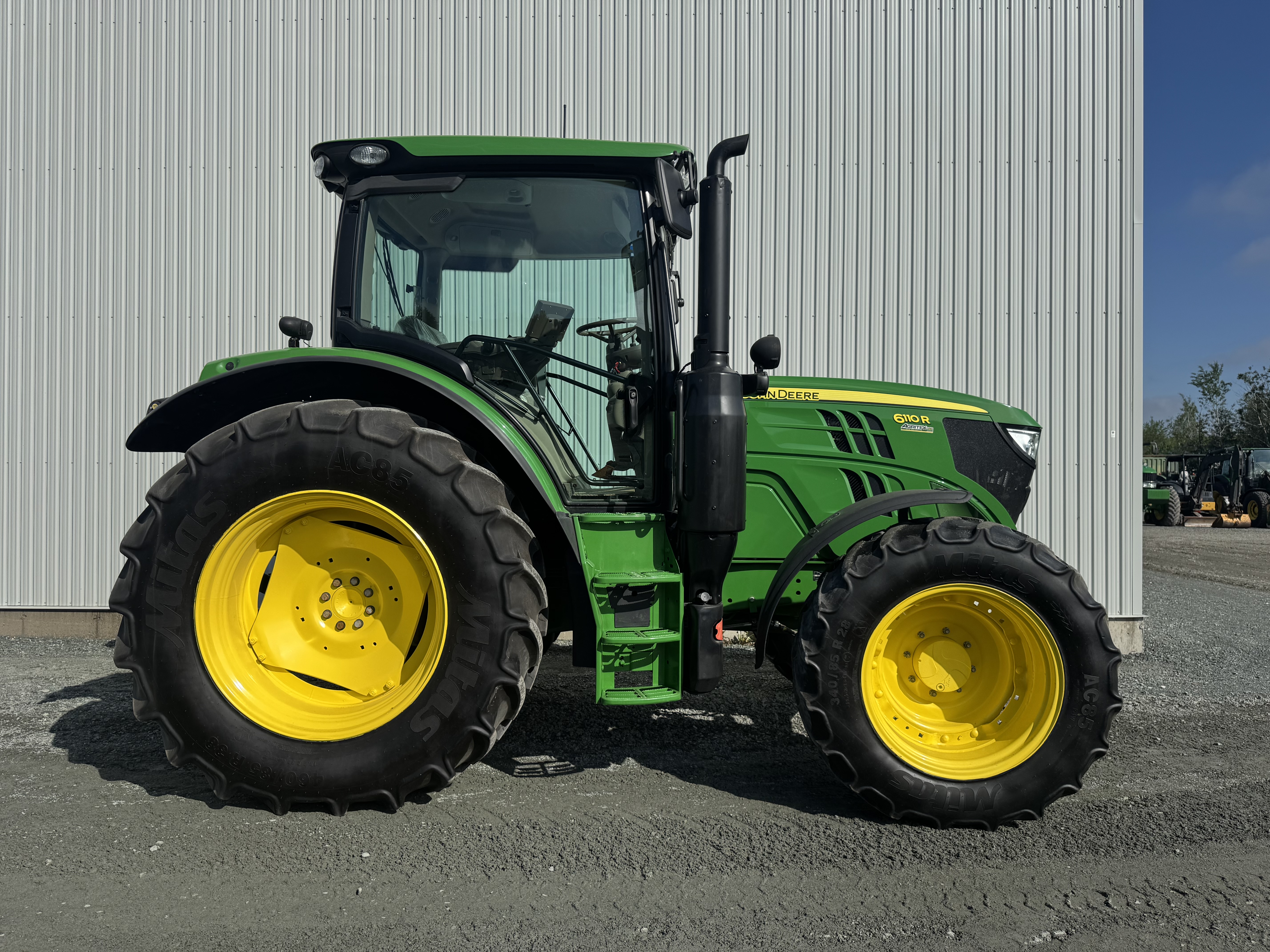 John Deere 6110R