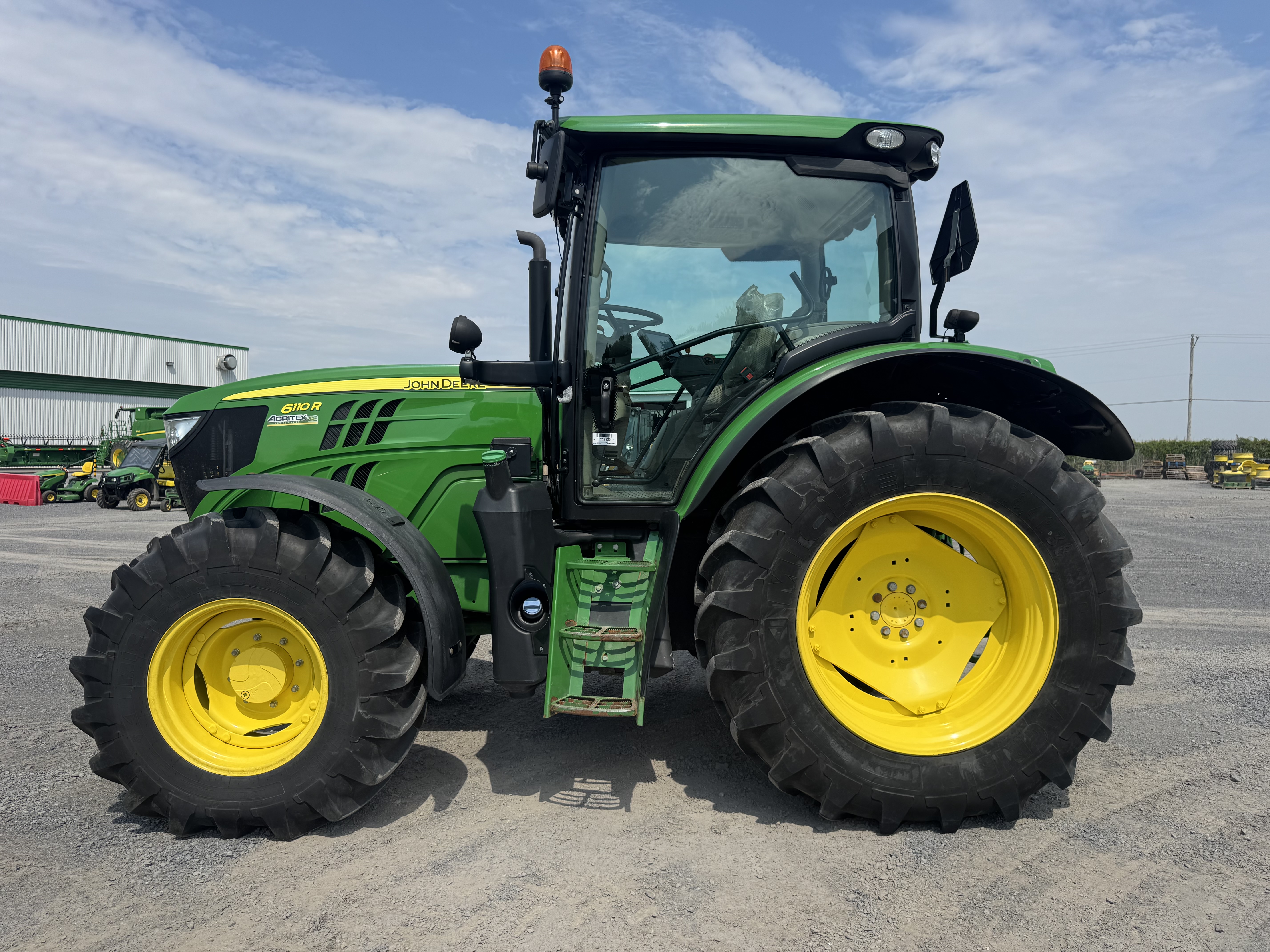 John Deere 6110R