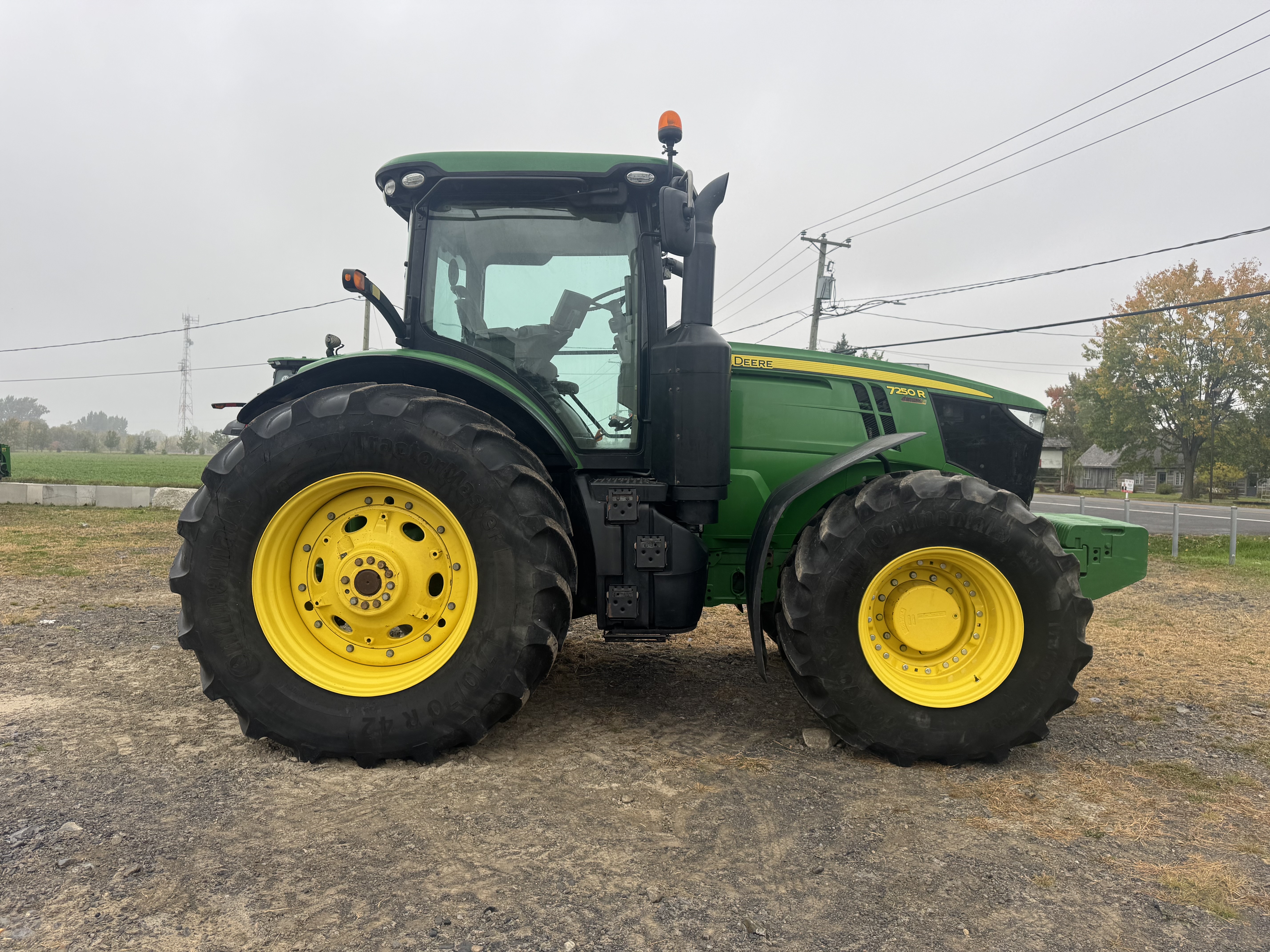 John Deere 7250R 