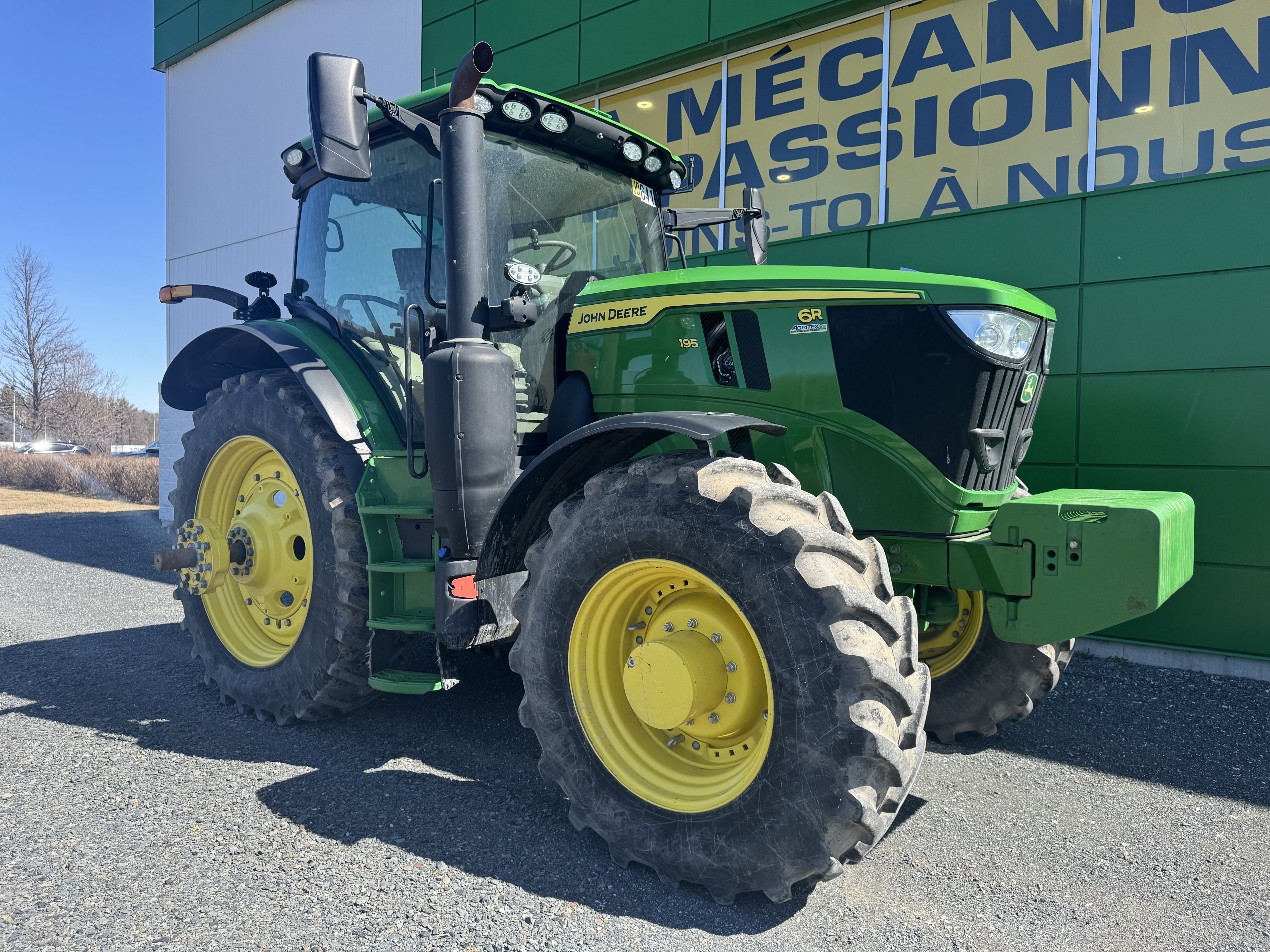 John Deere 6R 195  