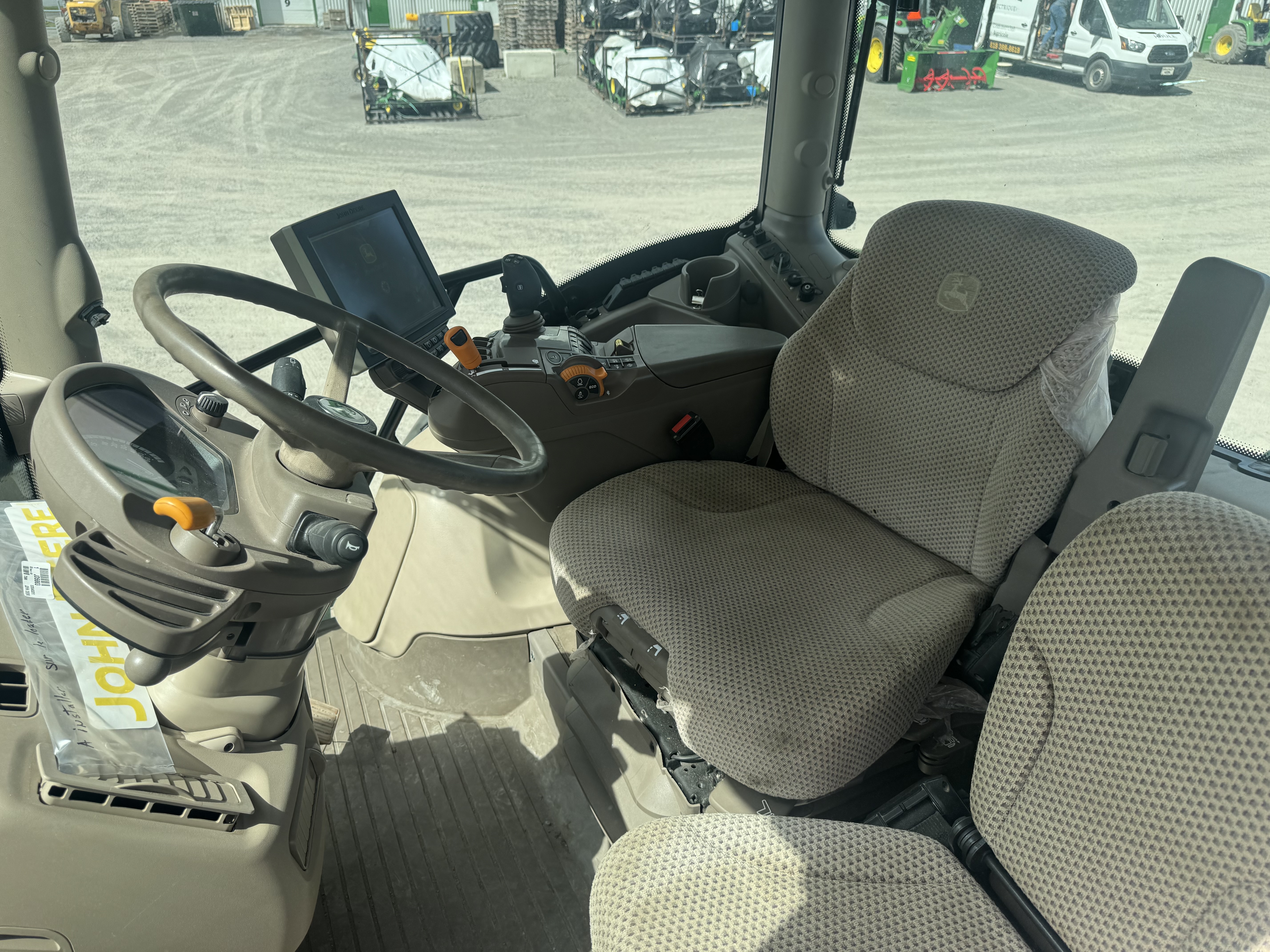 John Deere 6110R LOADER NSL