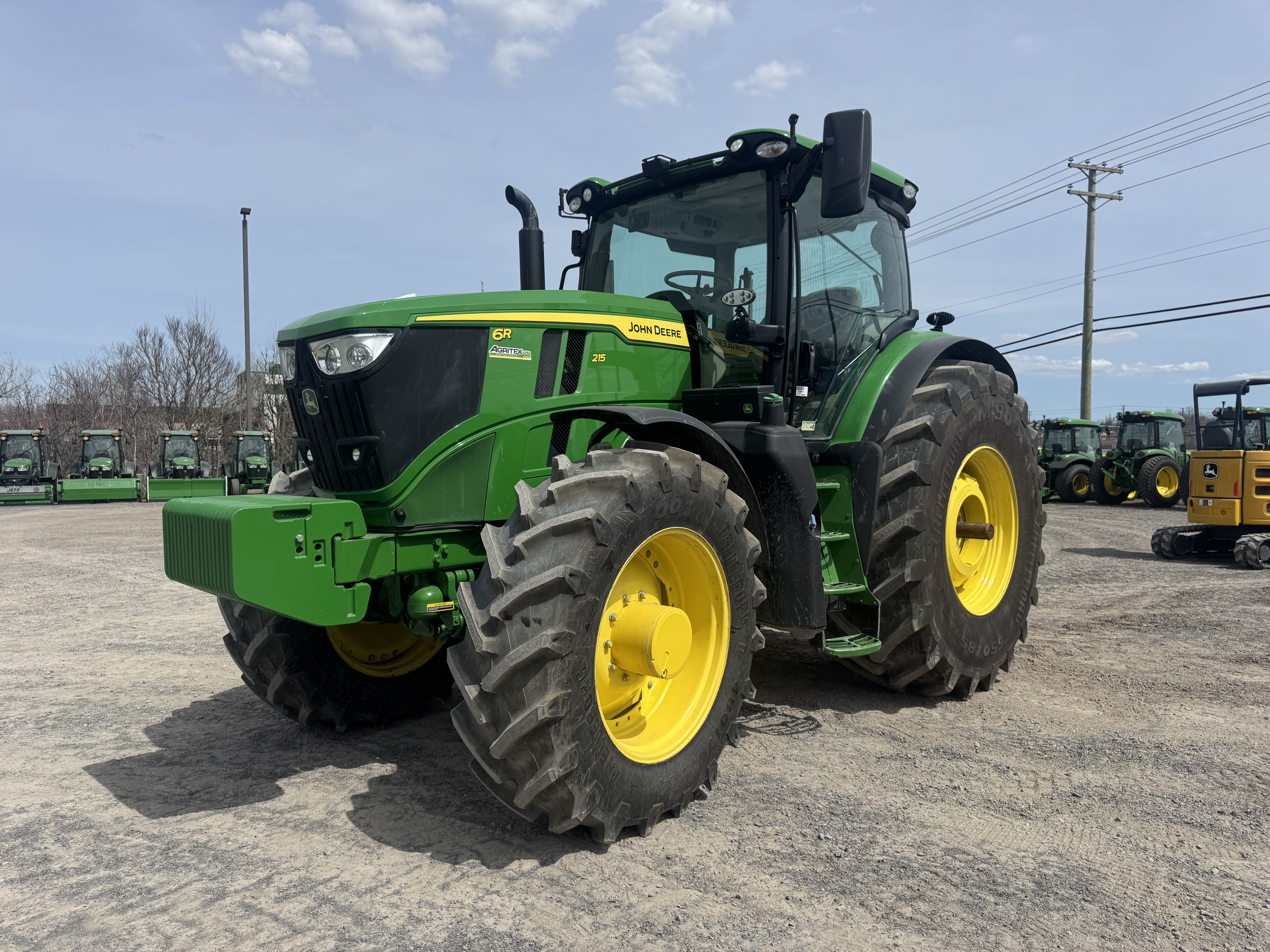 John Deere 6R 215