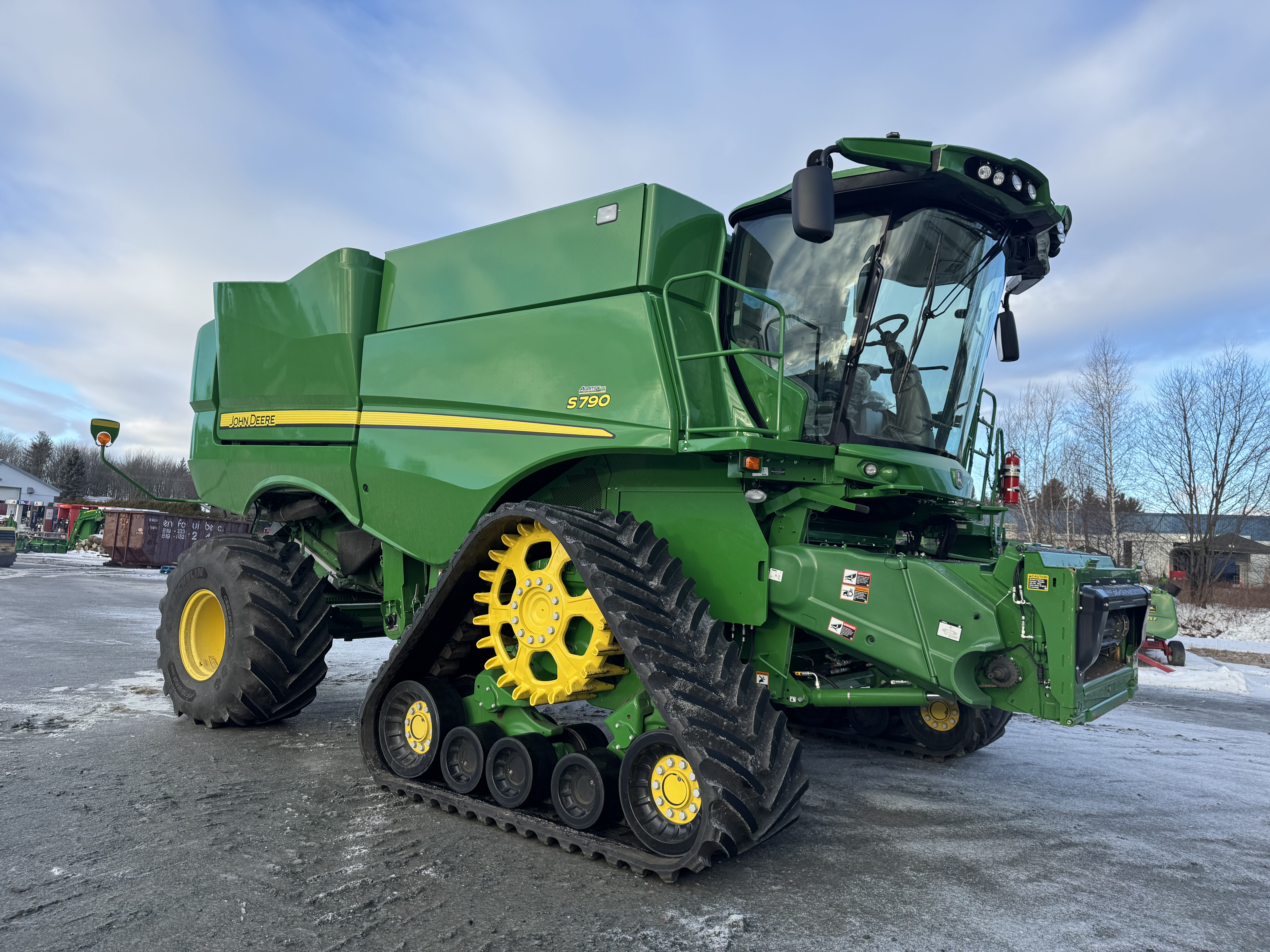 John Deere S790