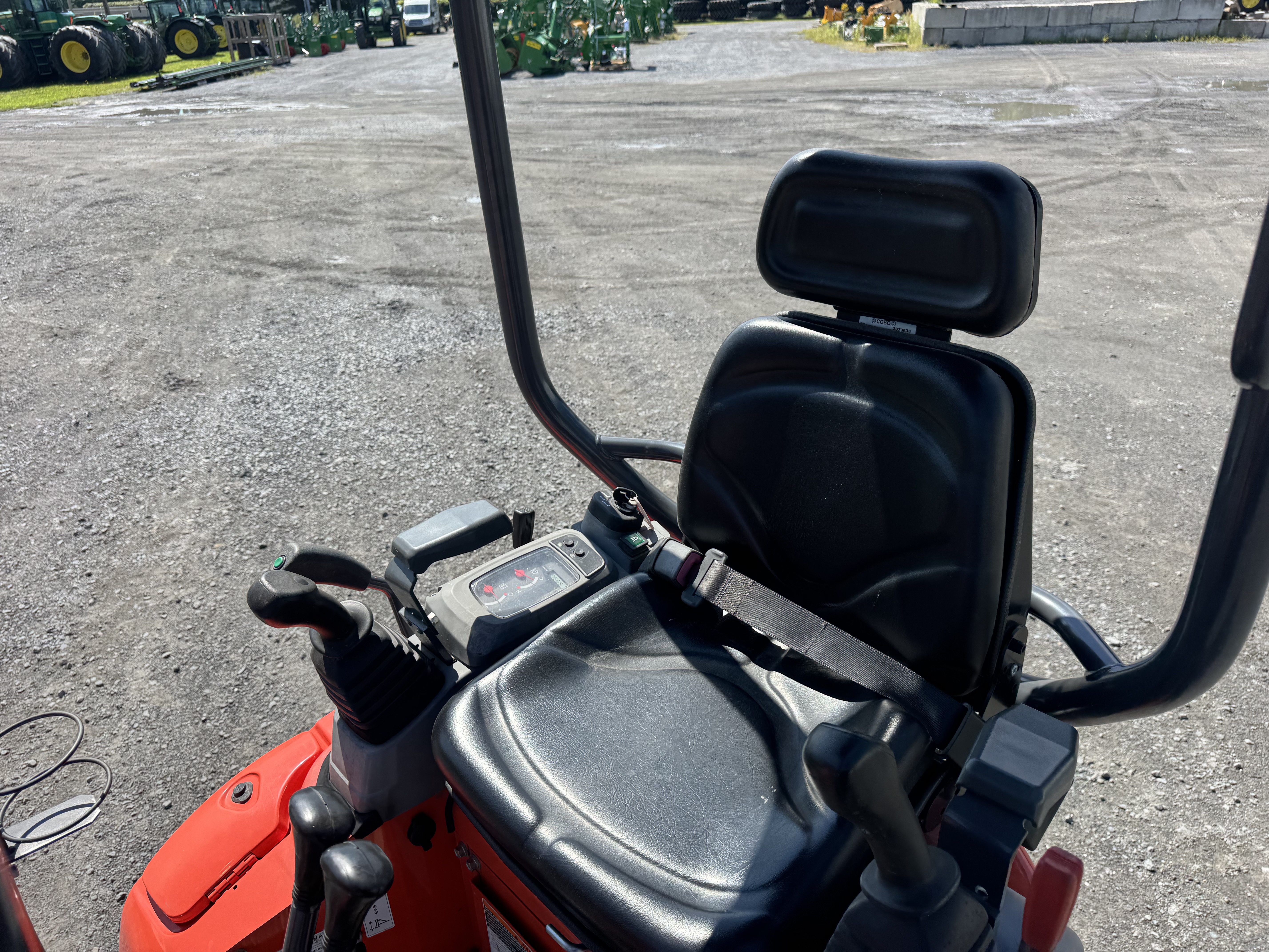 Kubota U17