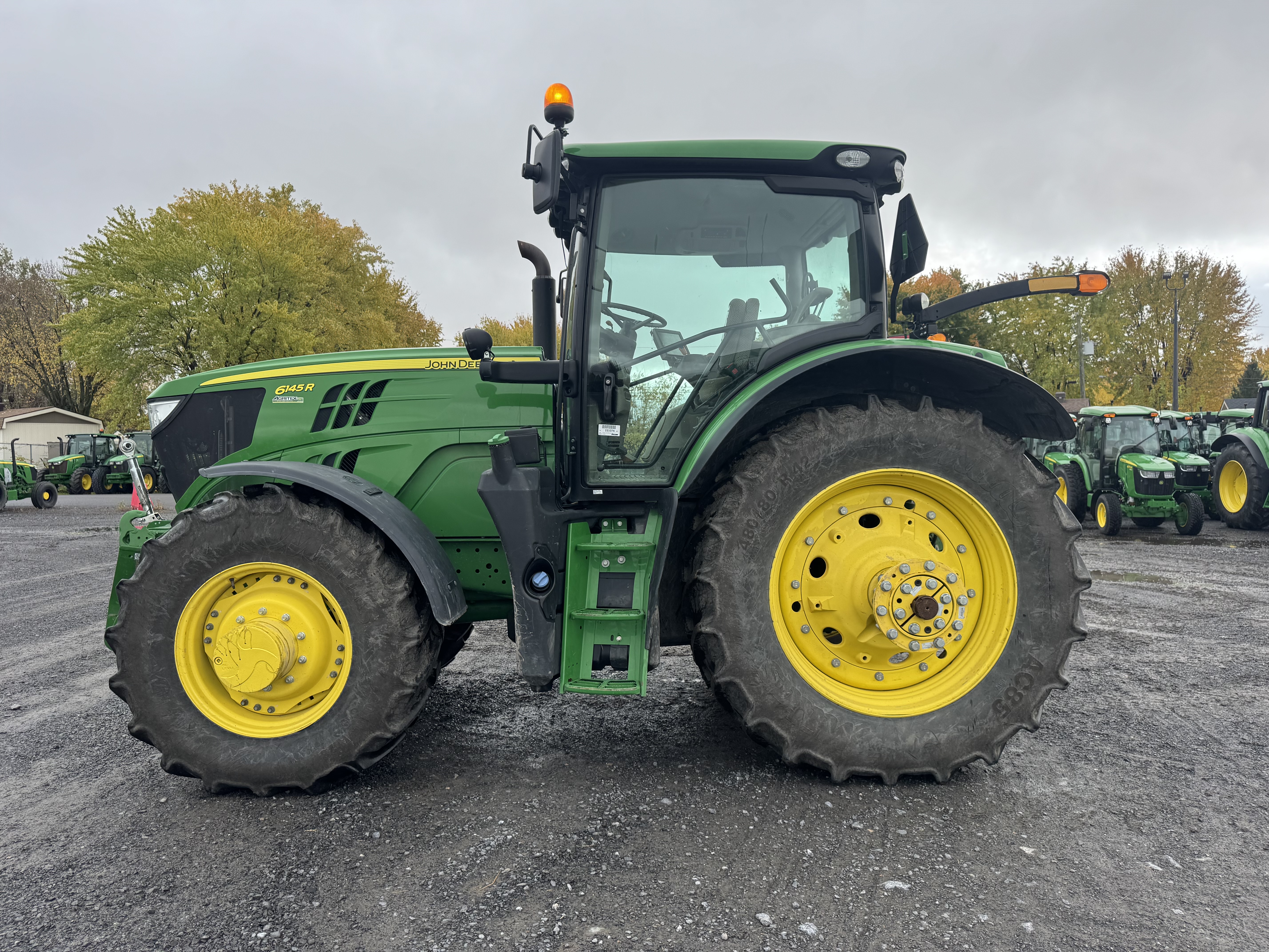 John Deere 6145R FRT HITCH