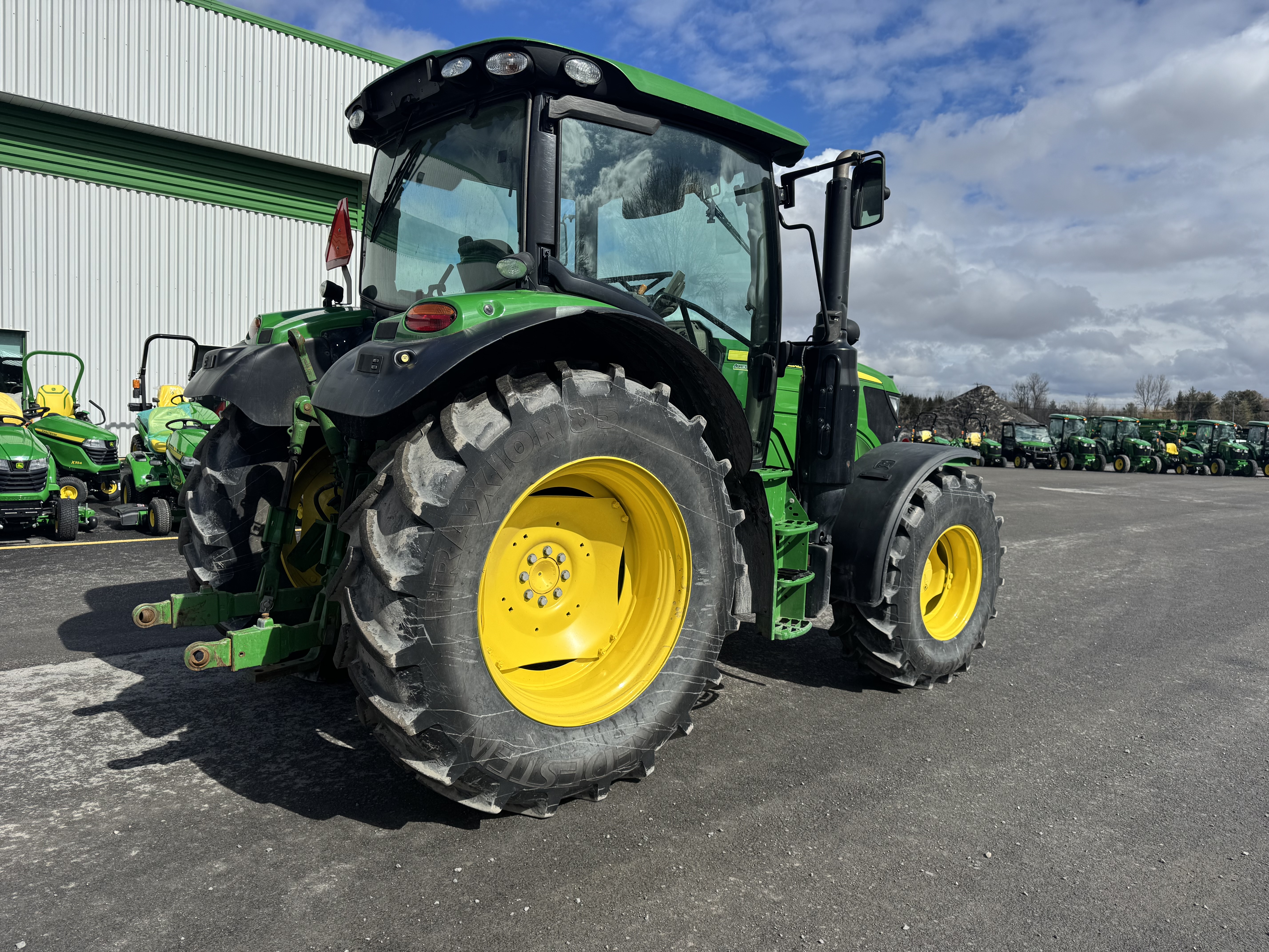 John Deere 6110R