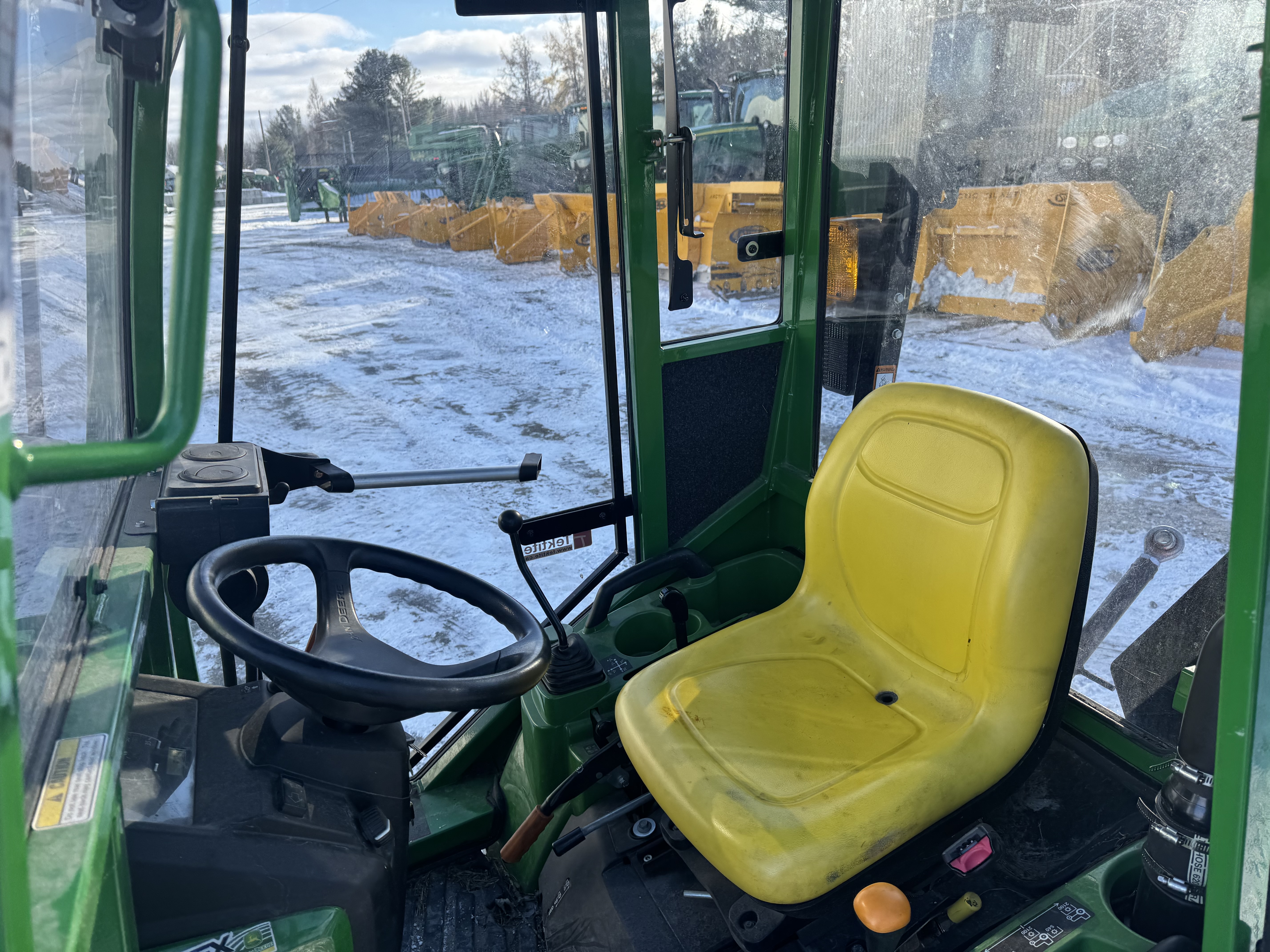 John Deere 1023E