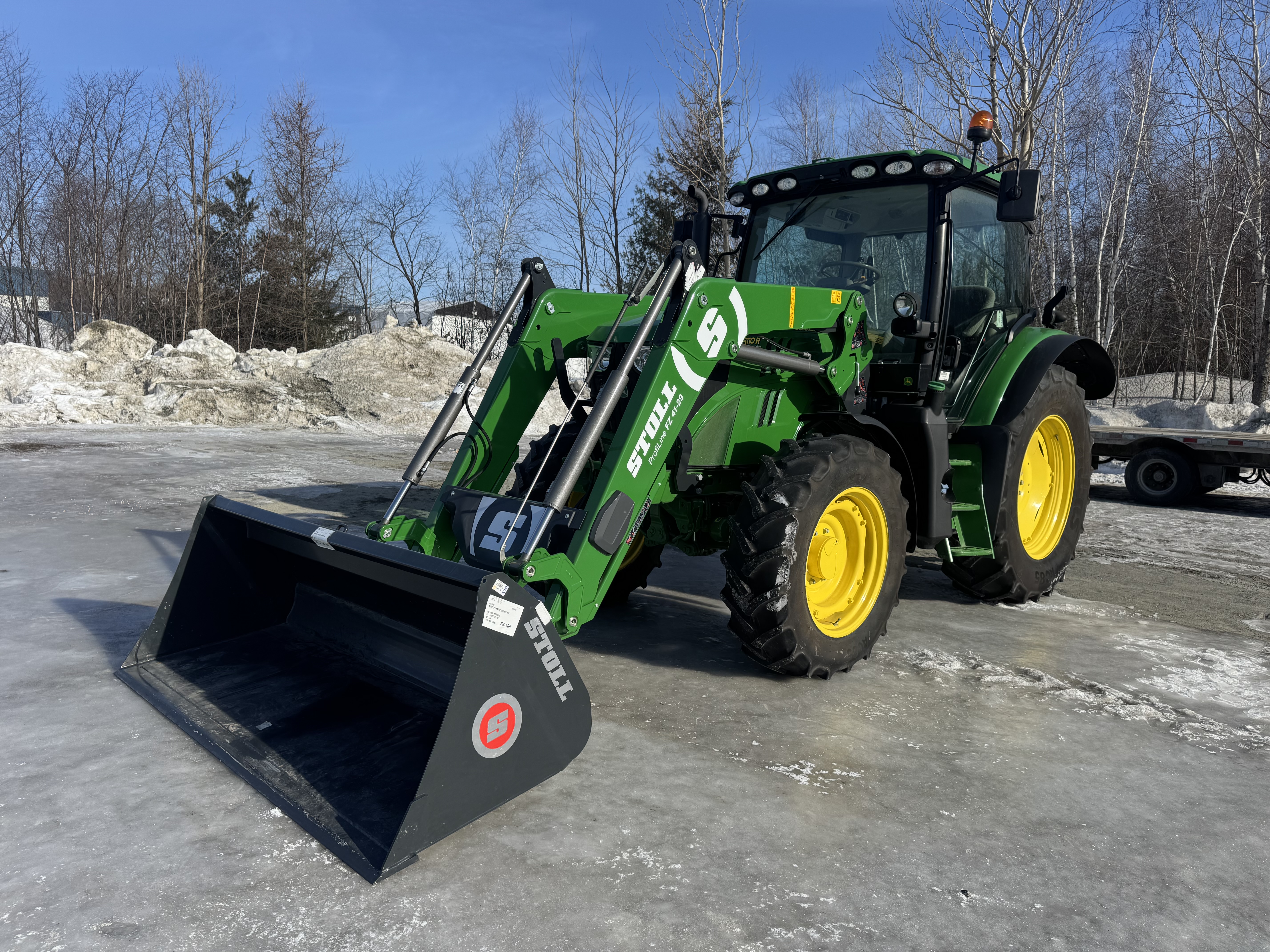 John Deere 6110R 