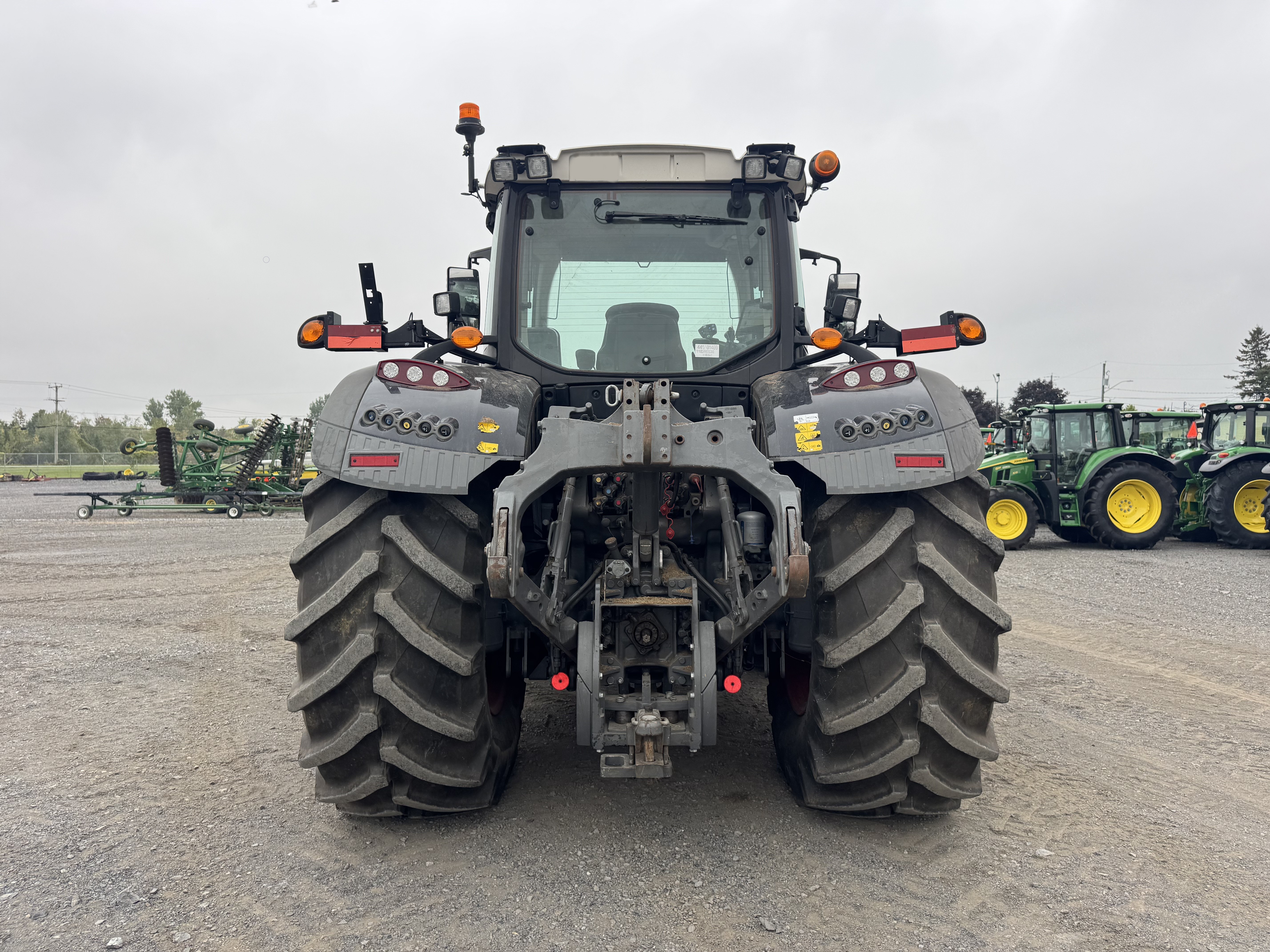 Fendt 724 FRT HITCH PTO