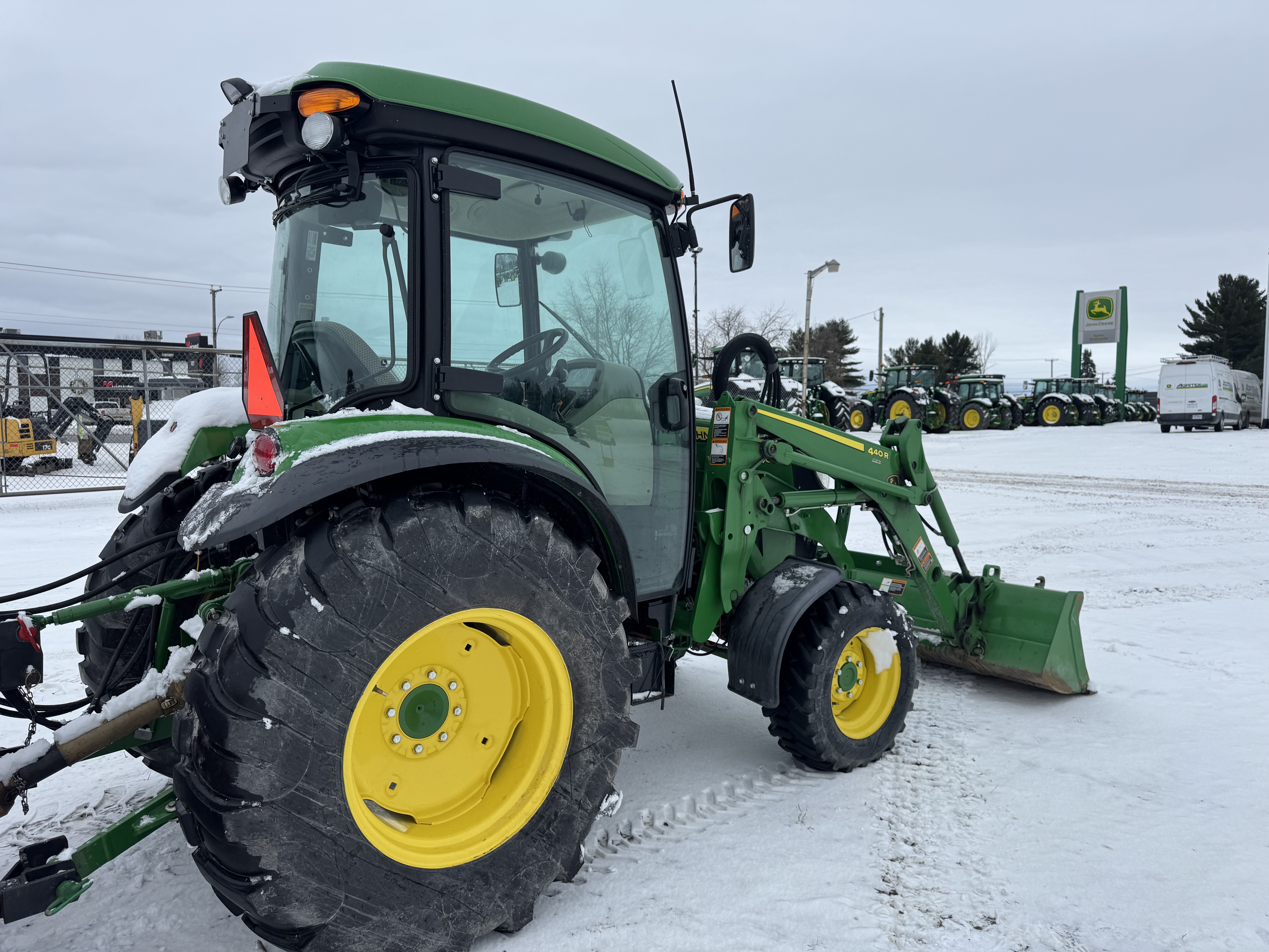 John Deere 4066R