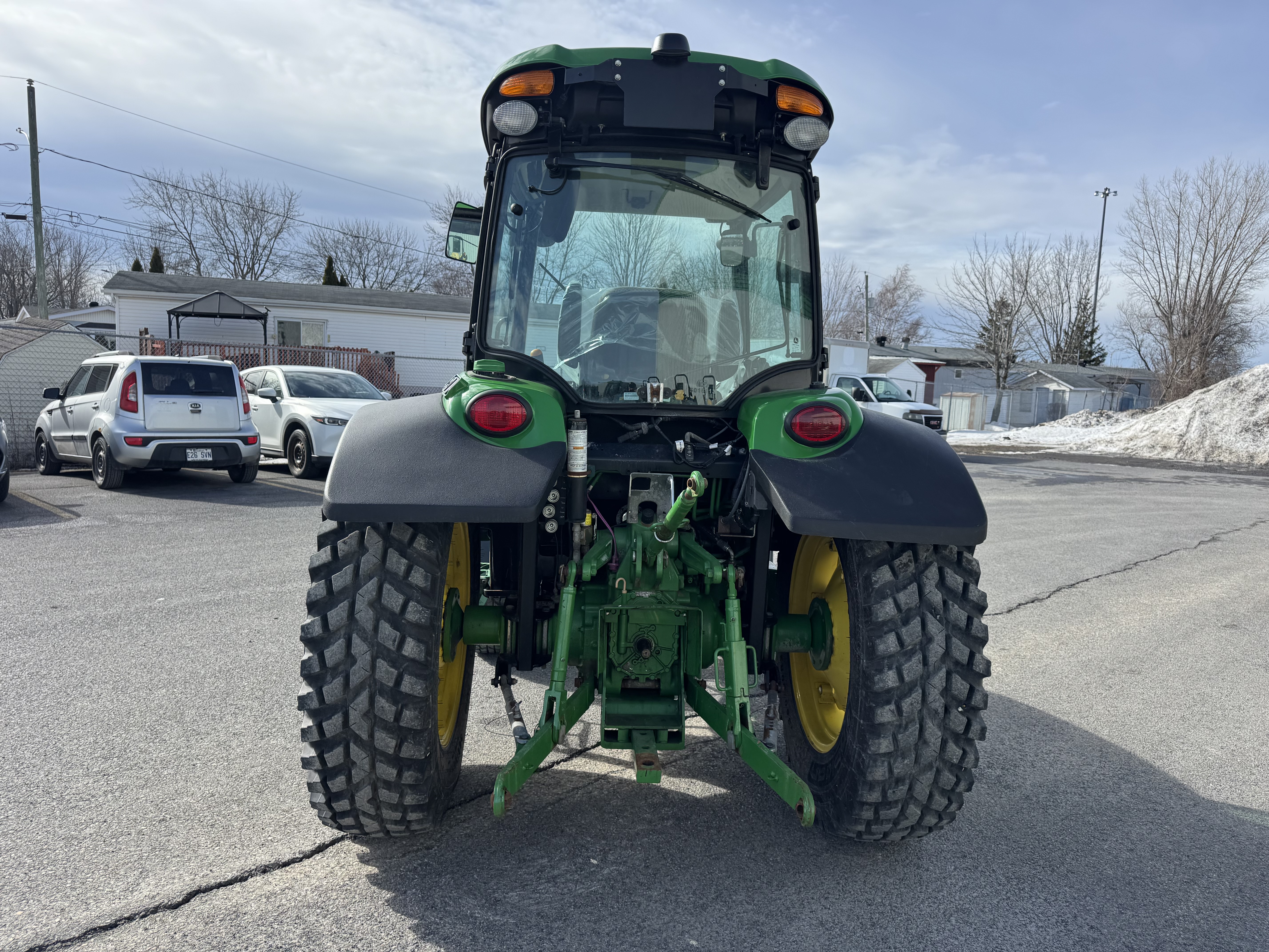 John Deere 4066R NOKIAN 
