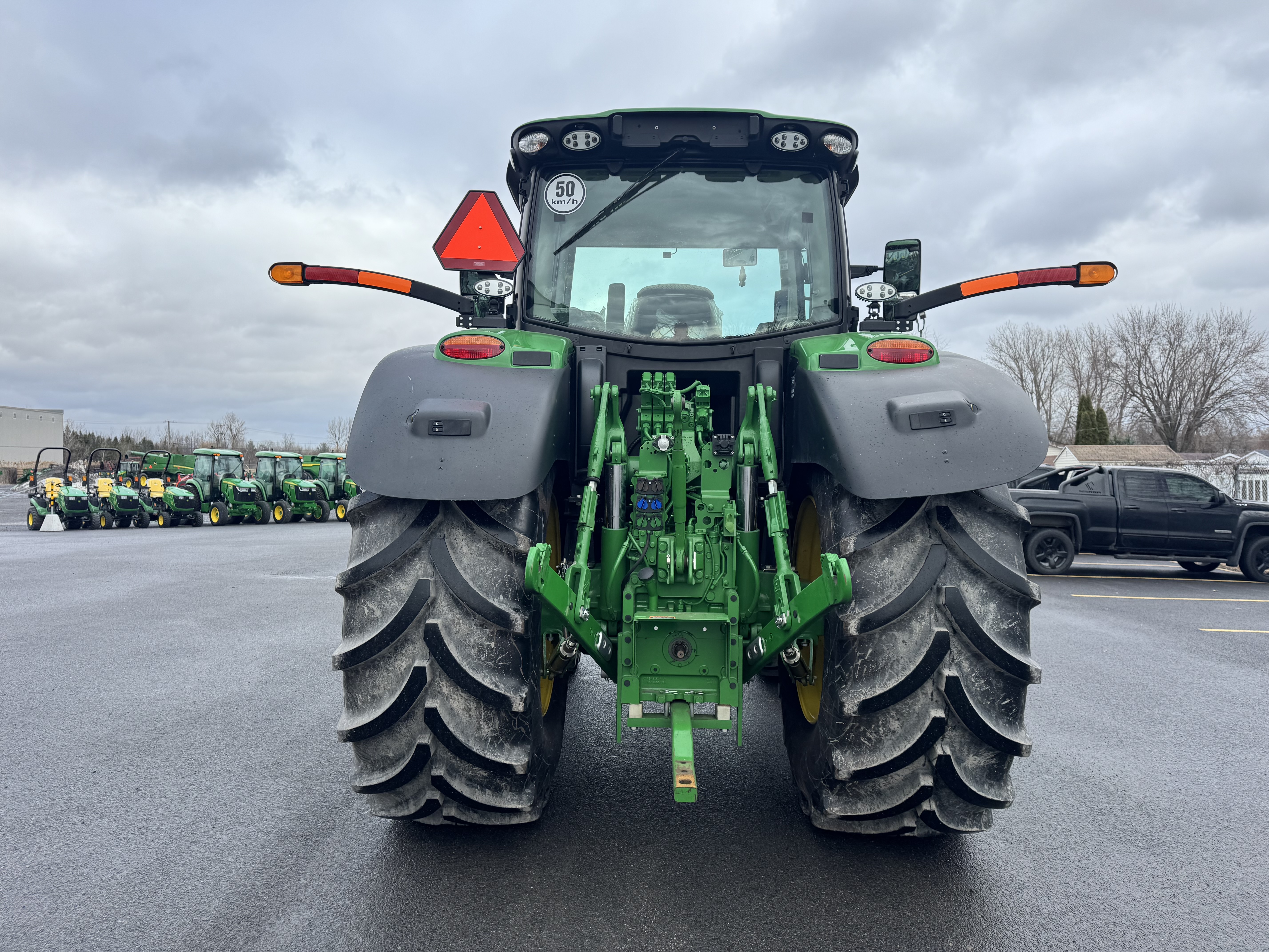 John Deere 6R 195