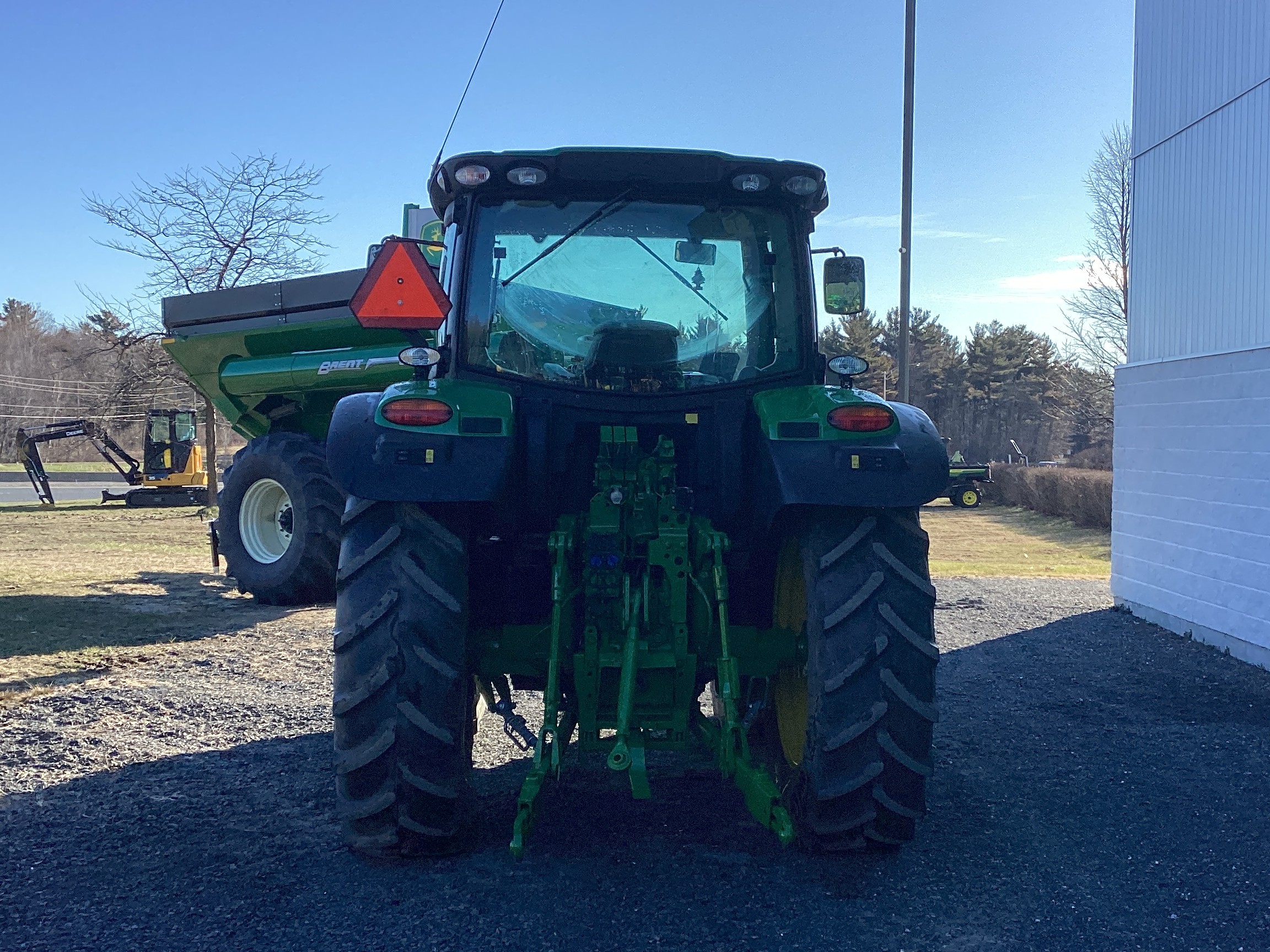 John Deere 6110R 