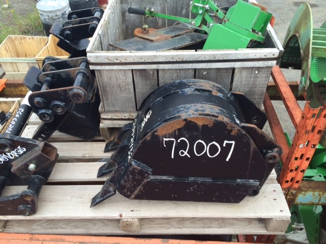 John Deere 14 pouces pour rétrocaveuse john deere 485