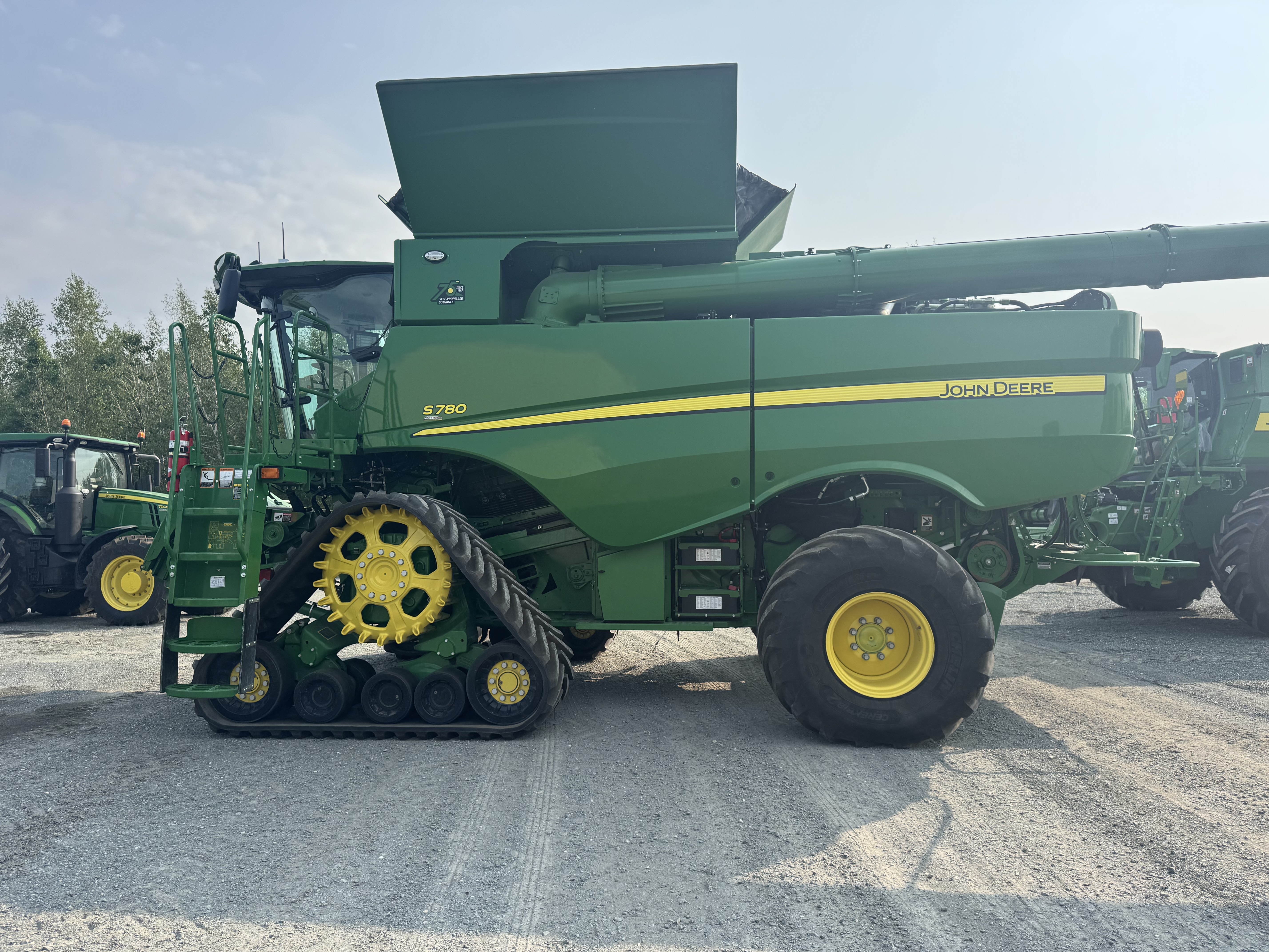 John Deere S780 TRACK