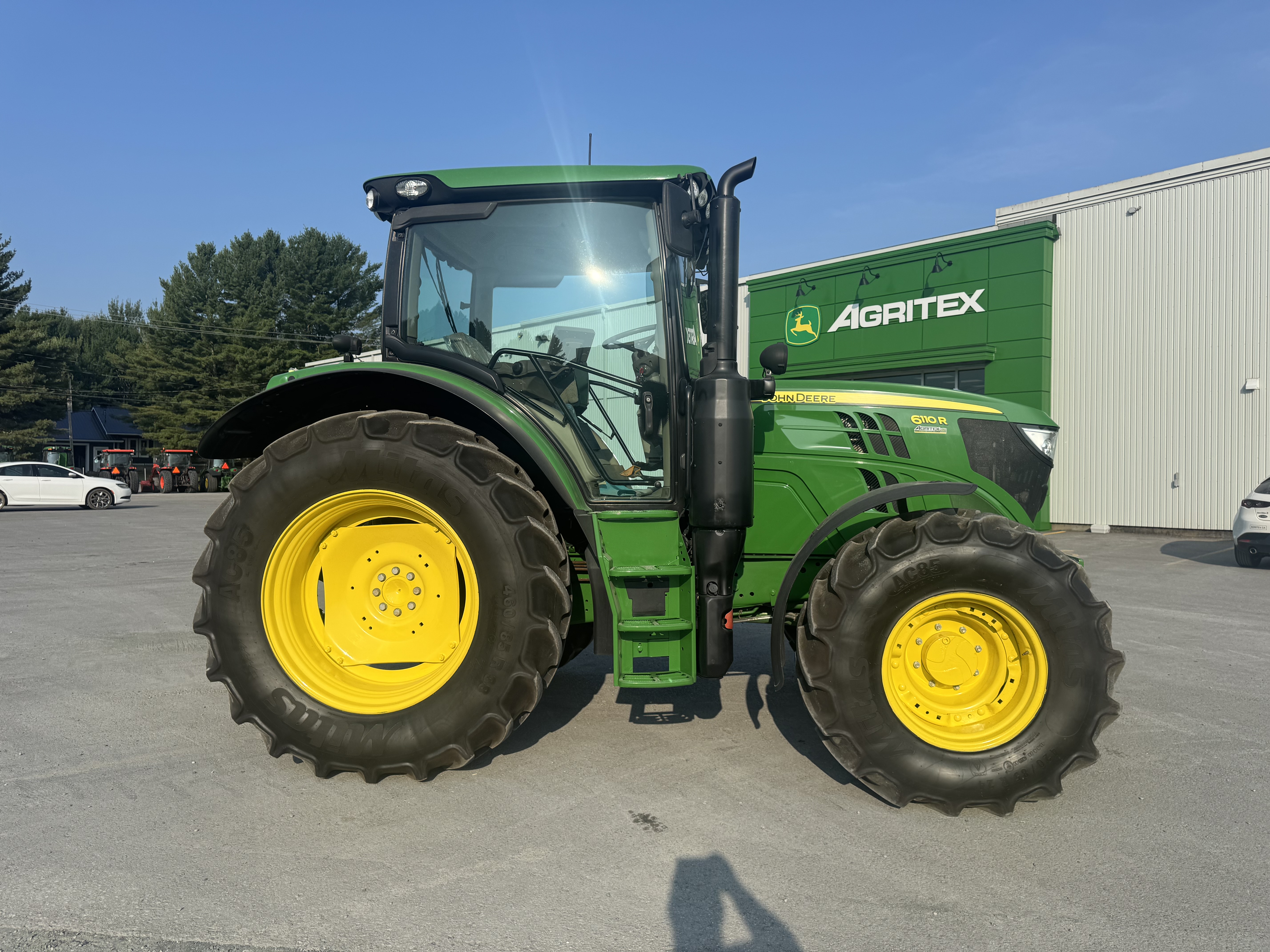 John Deere 6110R