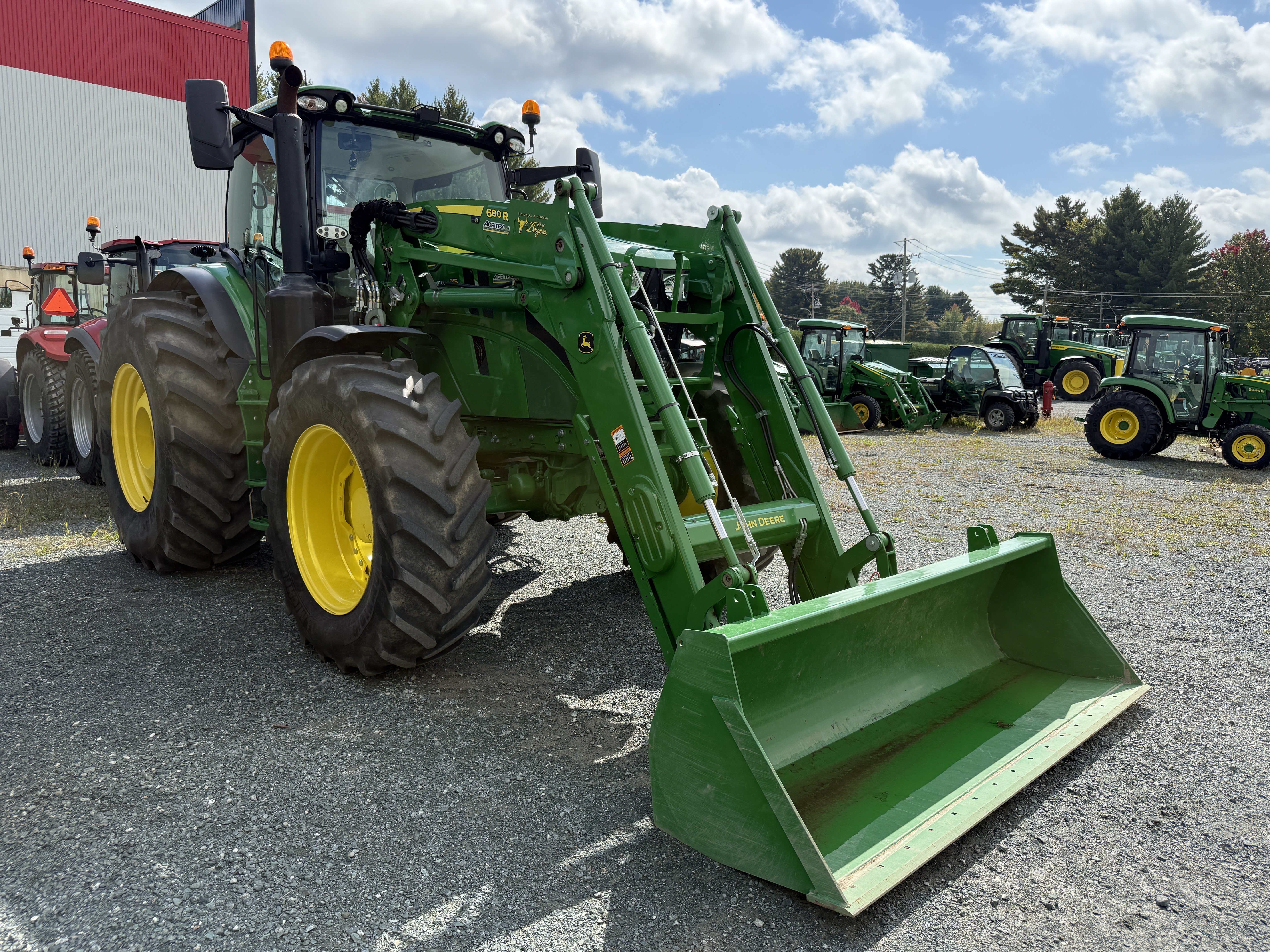 John Deere 6R 215