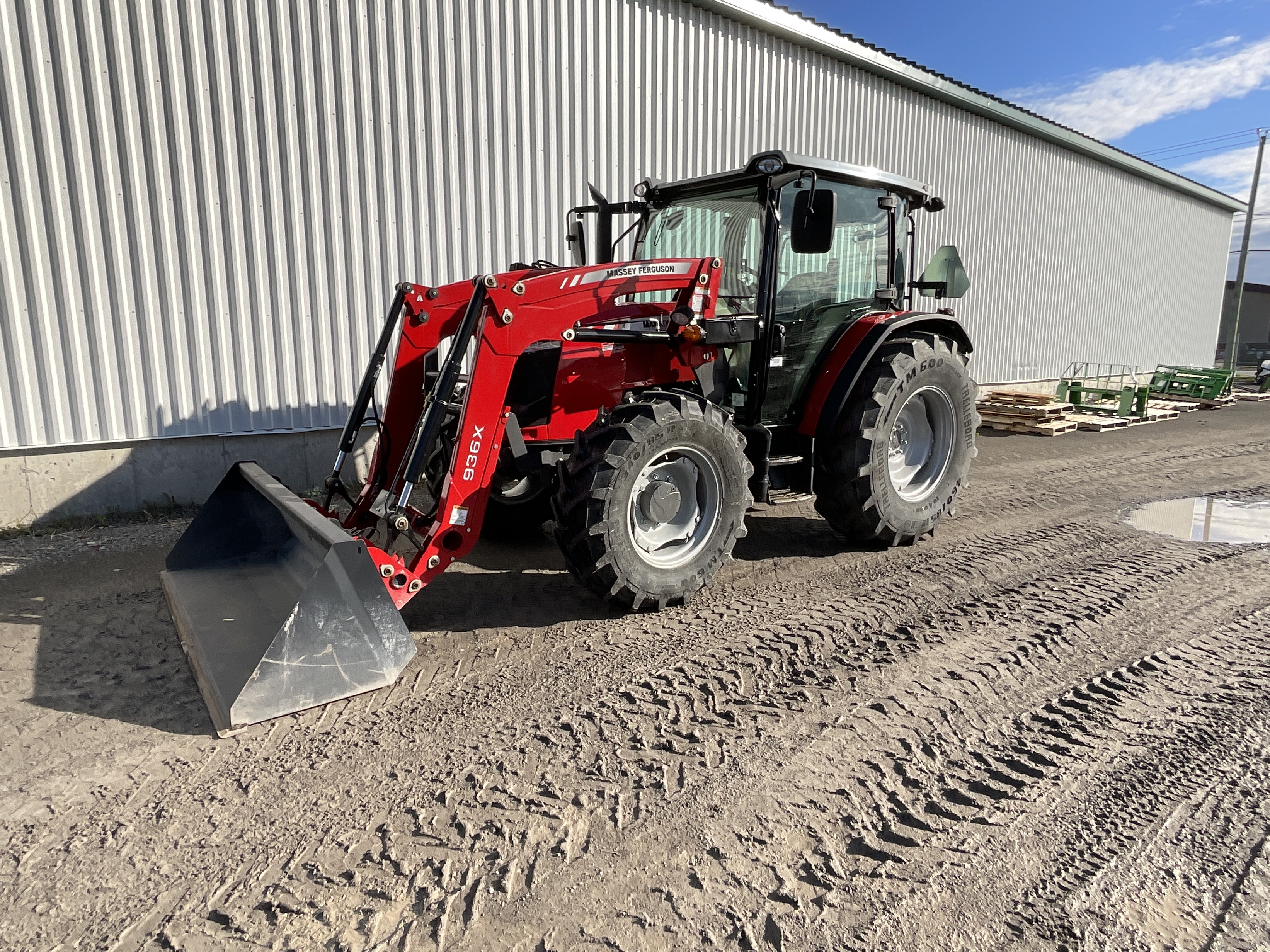 Massey Ferguson 4709