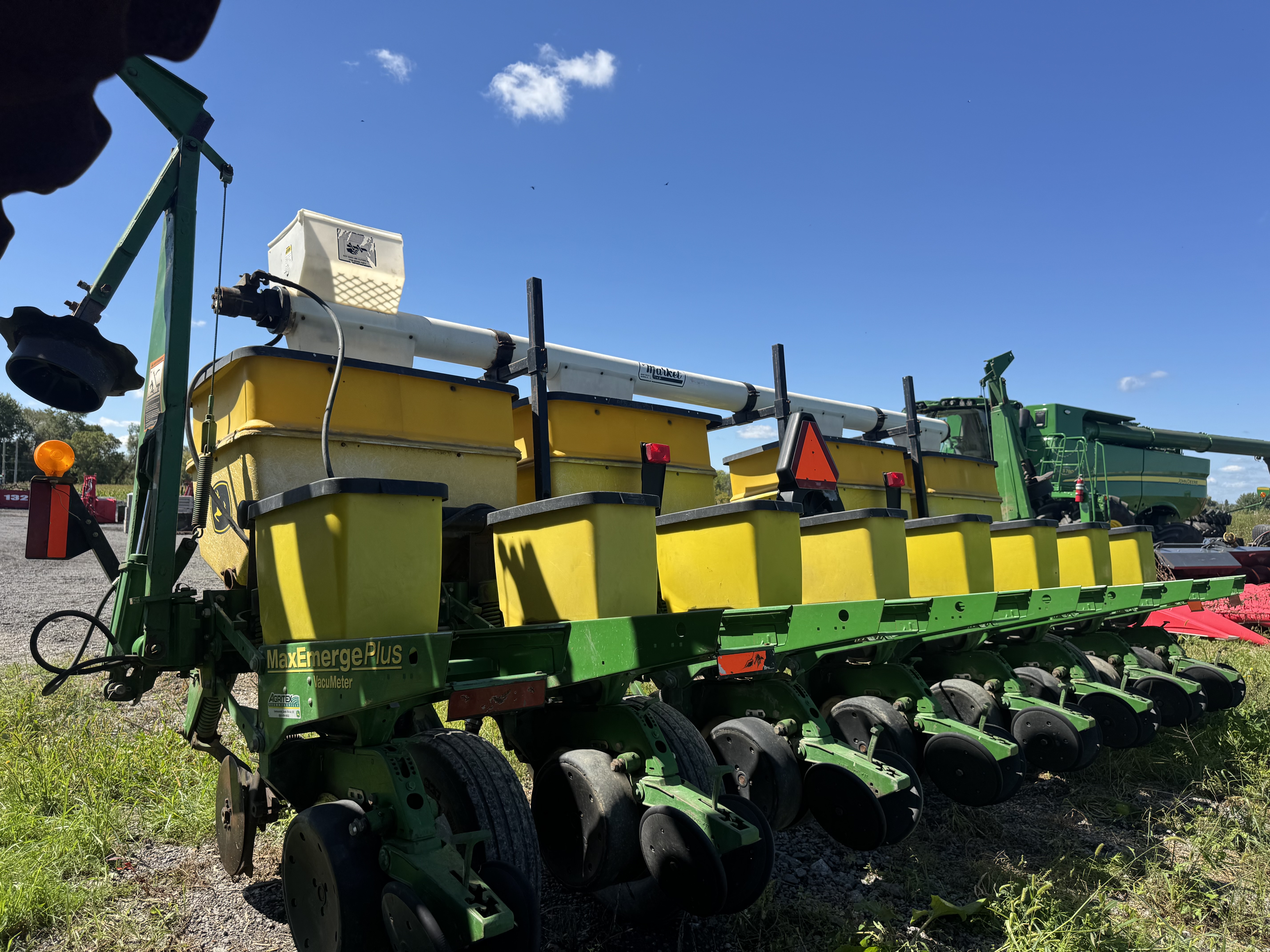 John Deere 1750