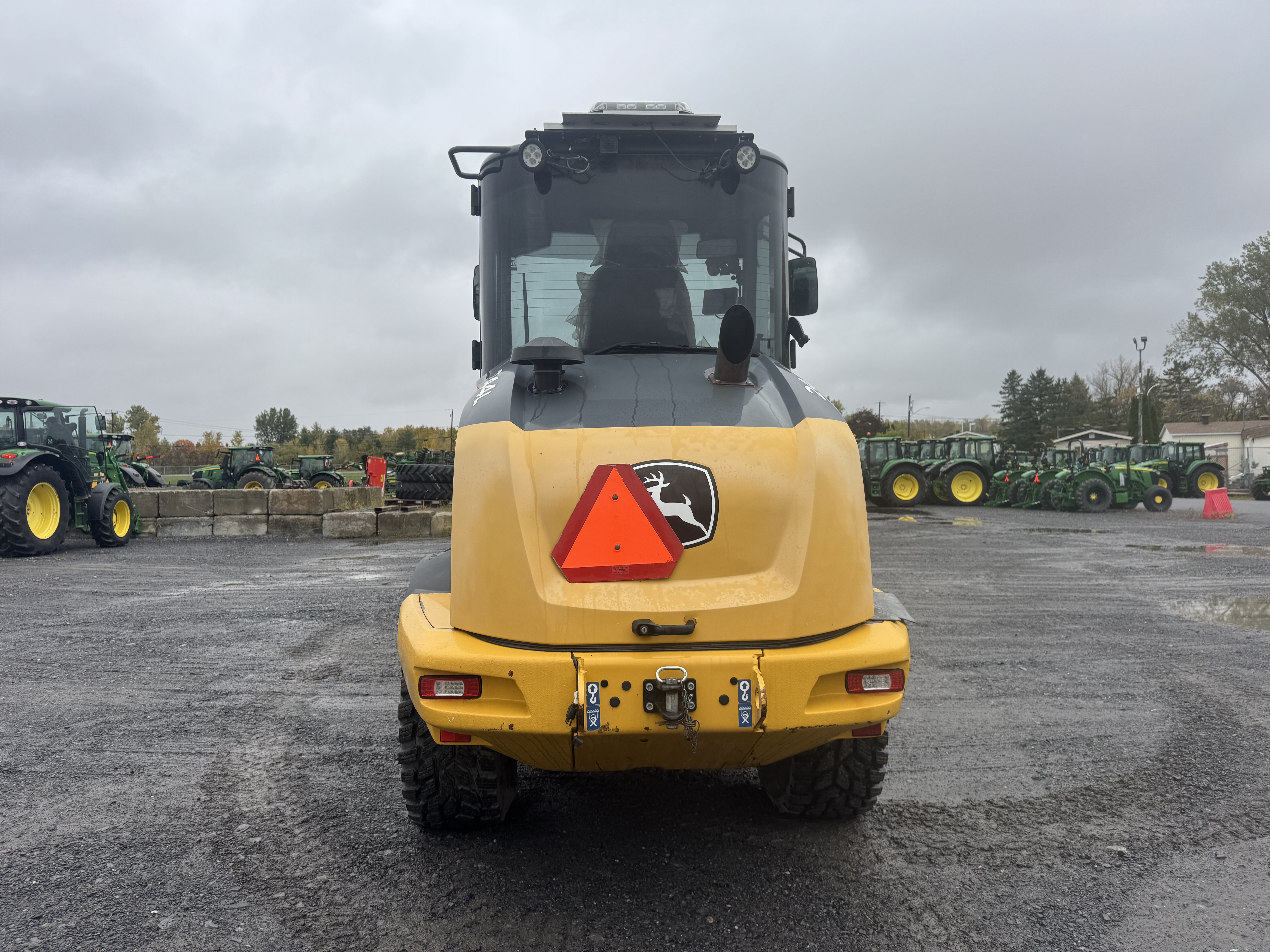 John Deere 244L