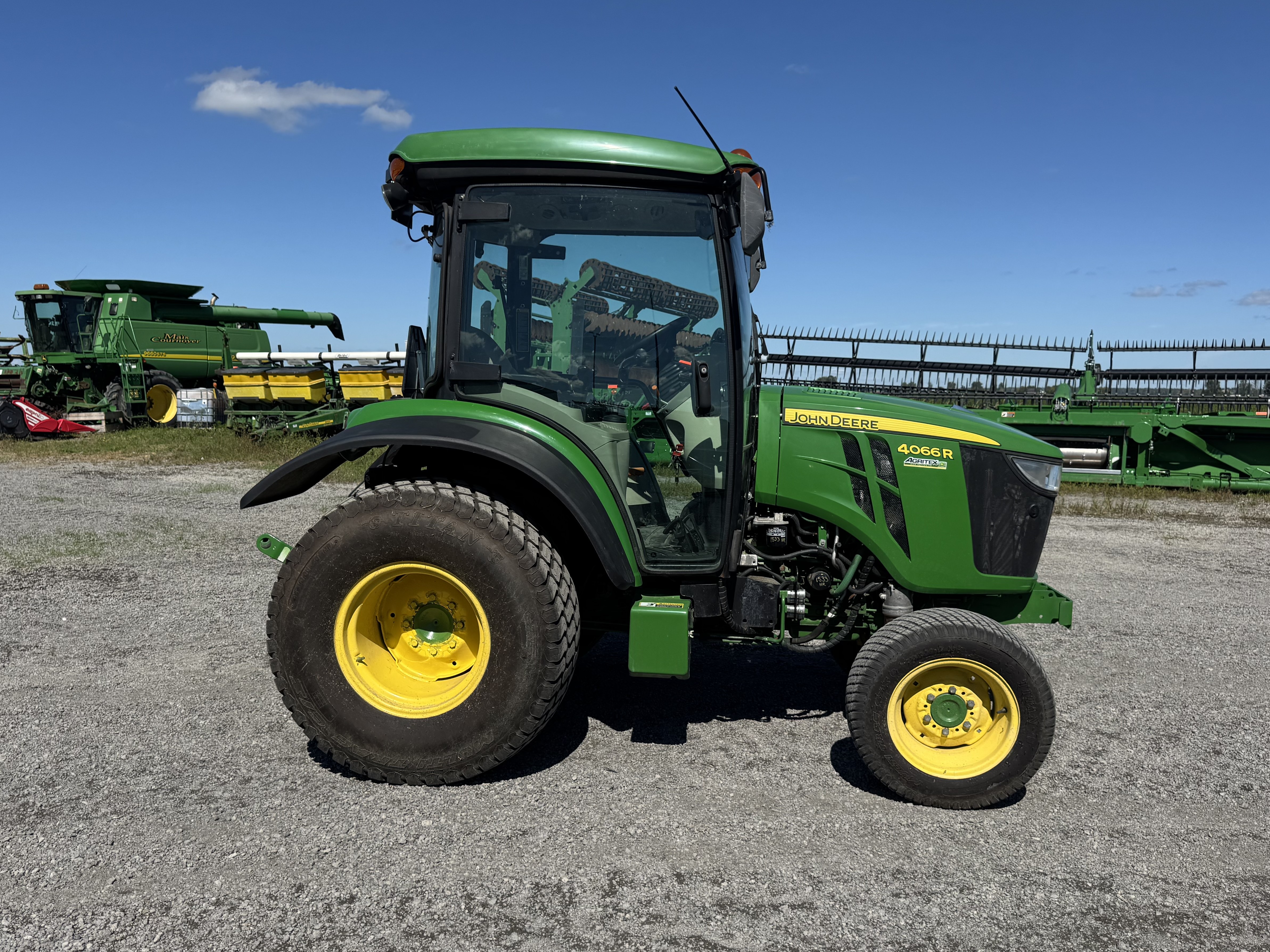 John Deere 4066R TURF